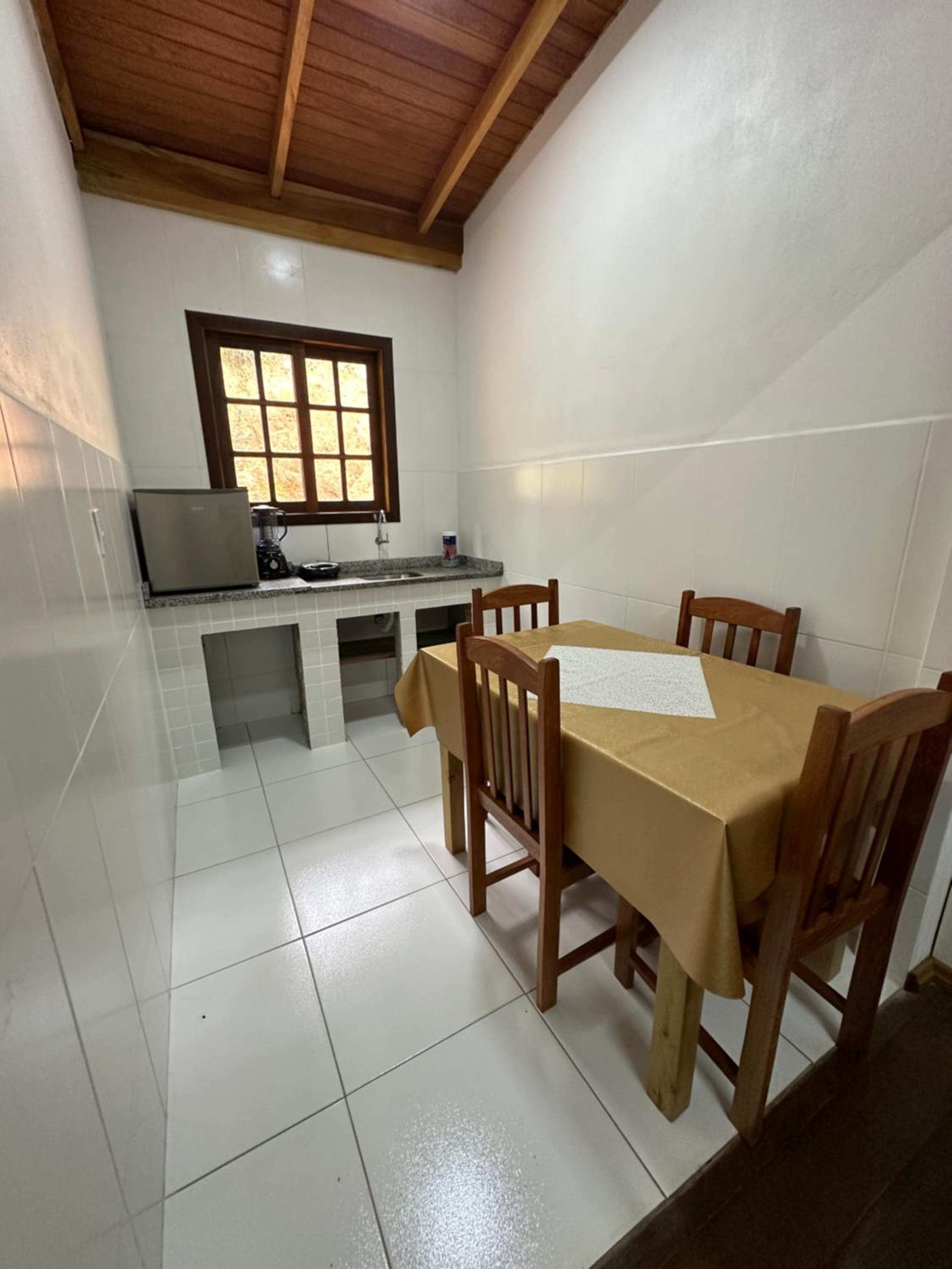 Vila dos pássaros, casa completa