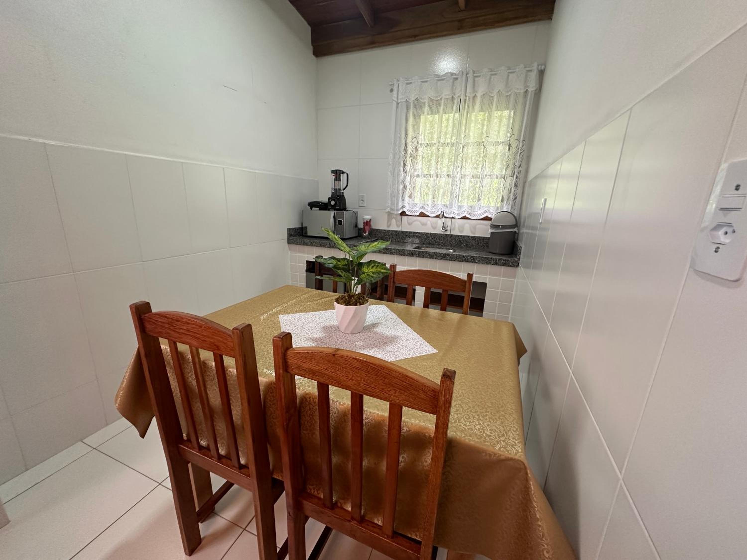 Vila dos pássaros, casa completa