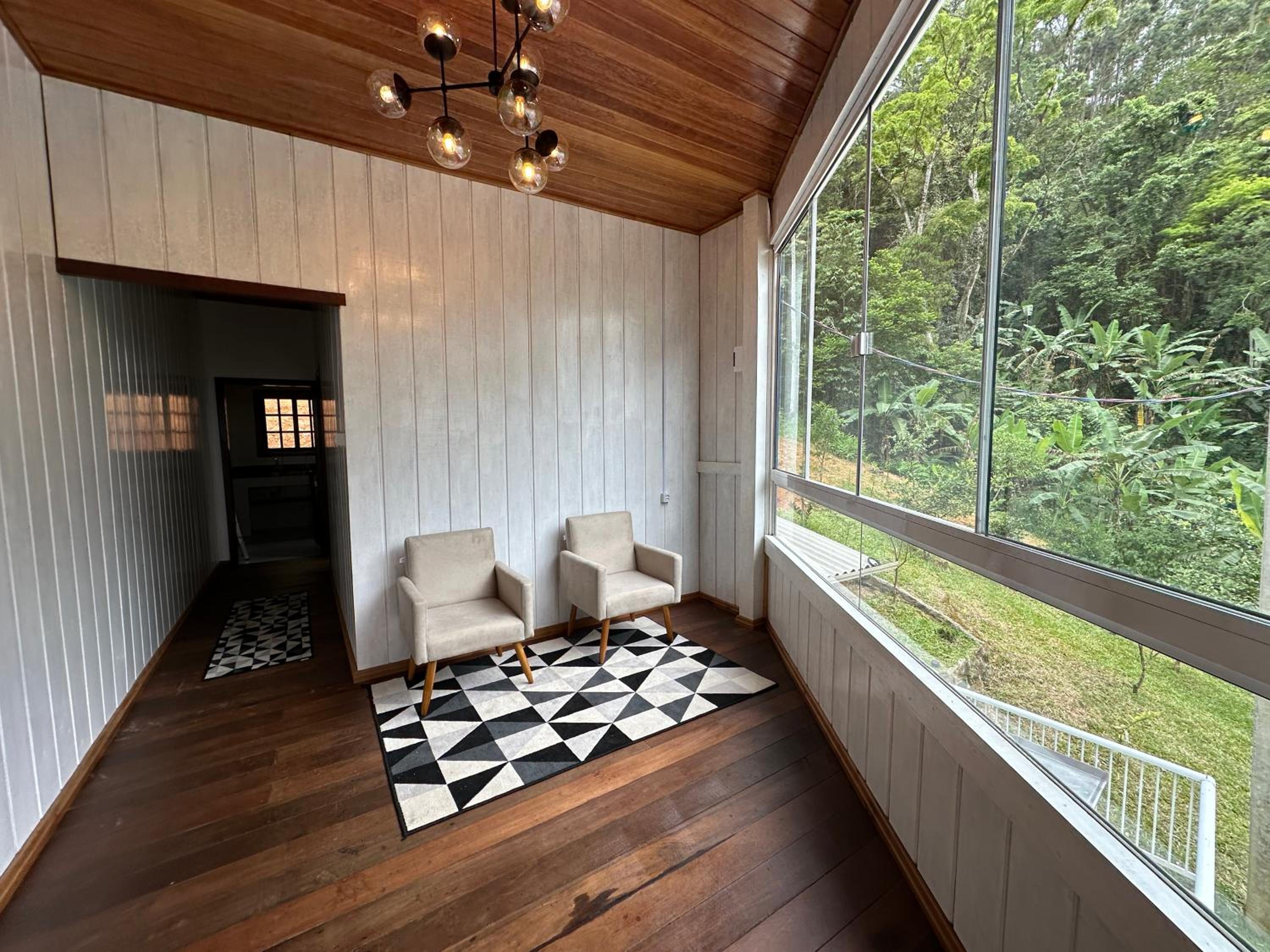 Vila dos pássaros, casa completa
