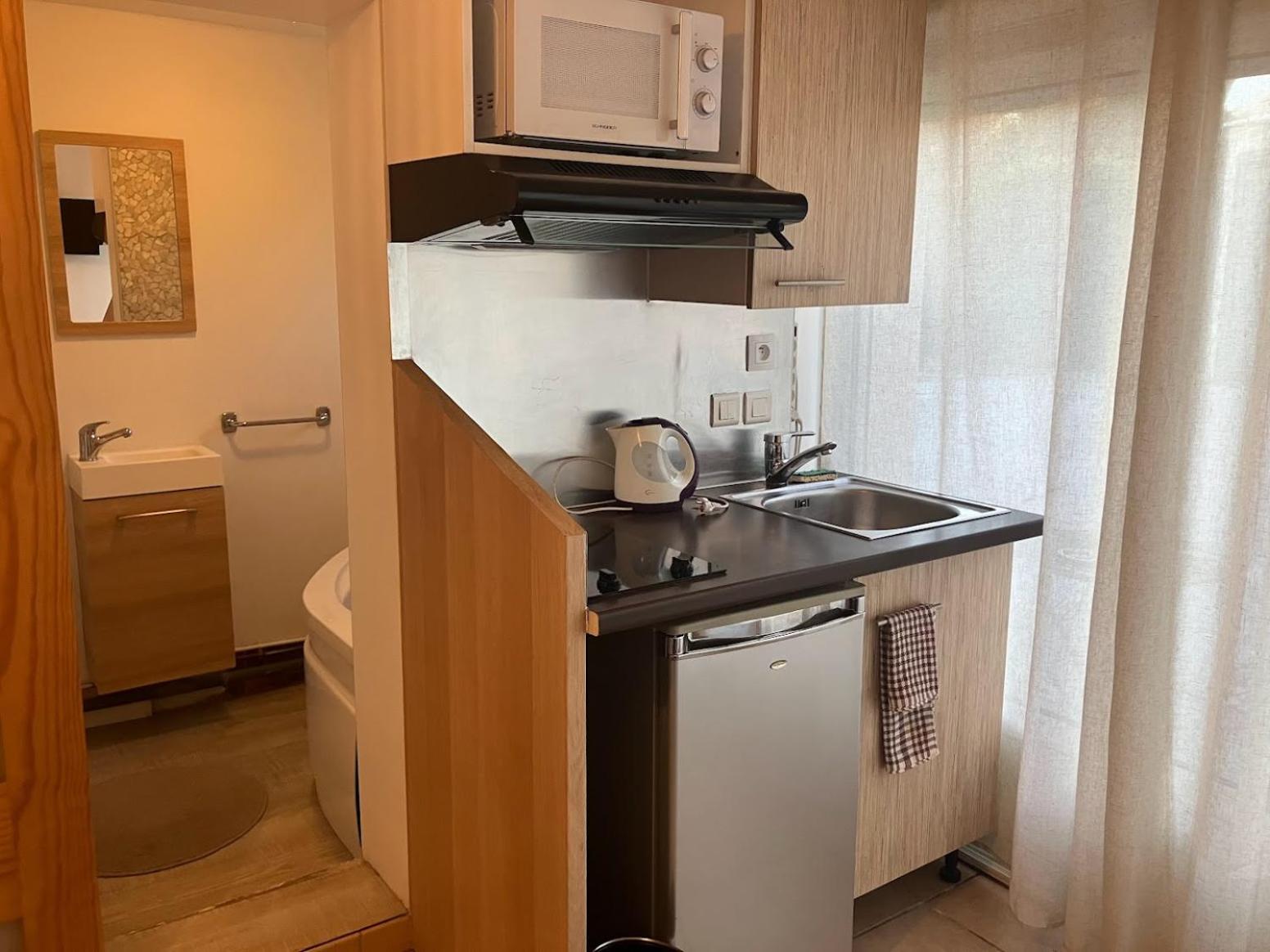 Le Nid Castries - Charmant logement complet et équipé Centre Castries proche Montpellier view 2
