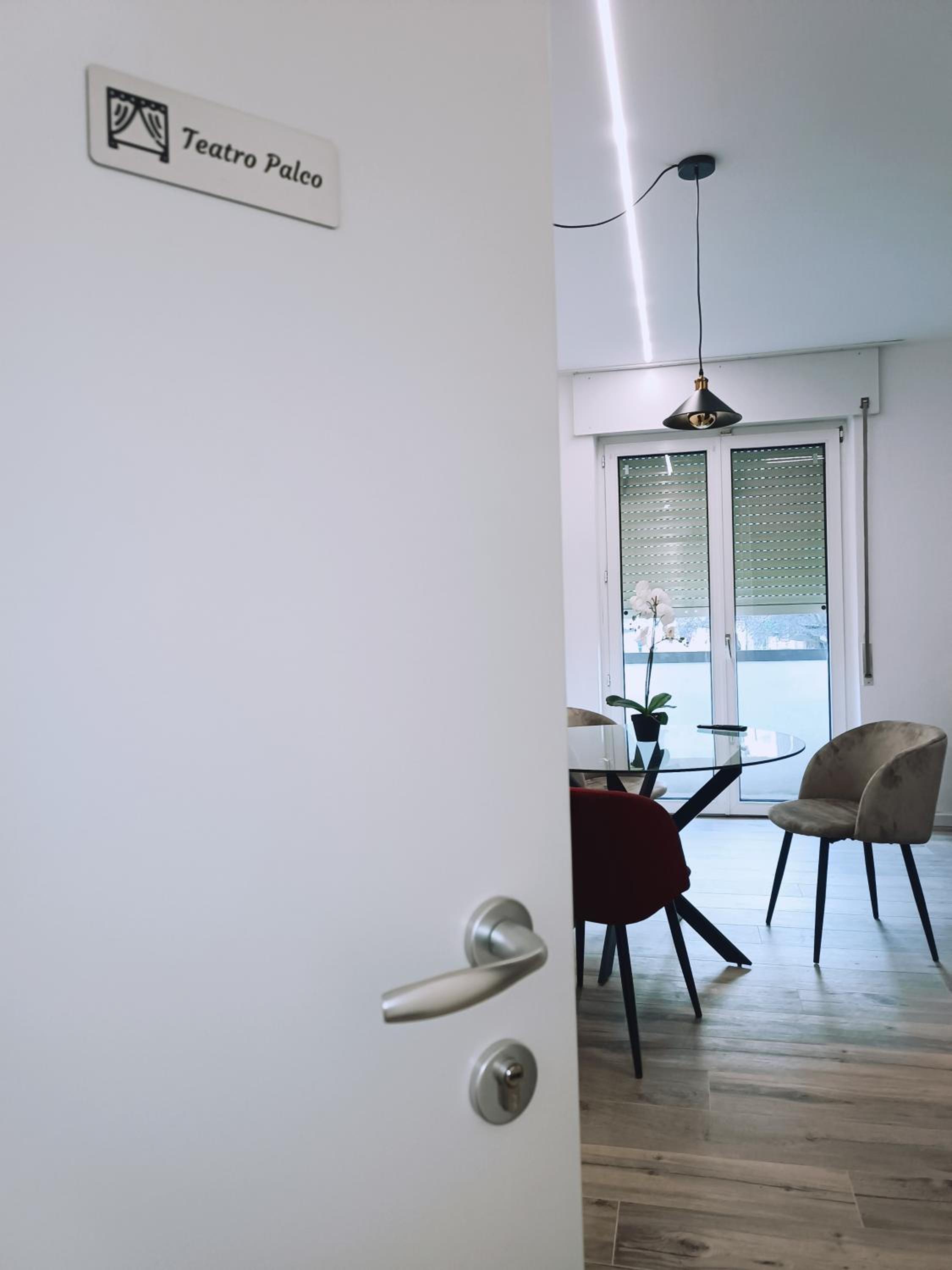 Hotel Apartment Teatro - Image 1