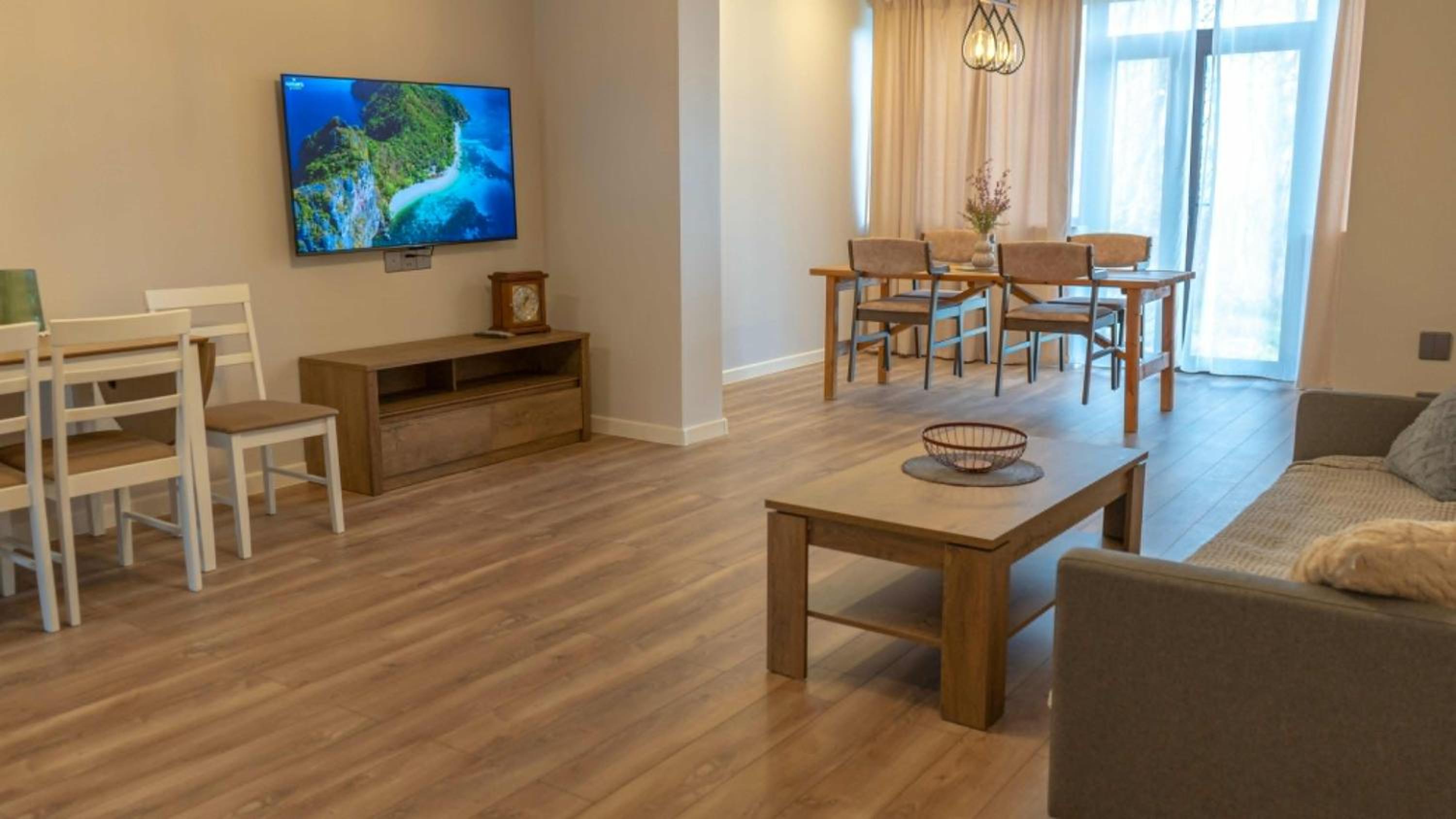 CHALET WOODS GUSAR