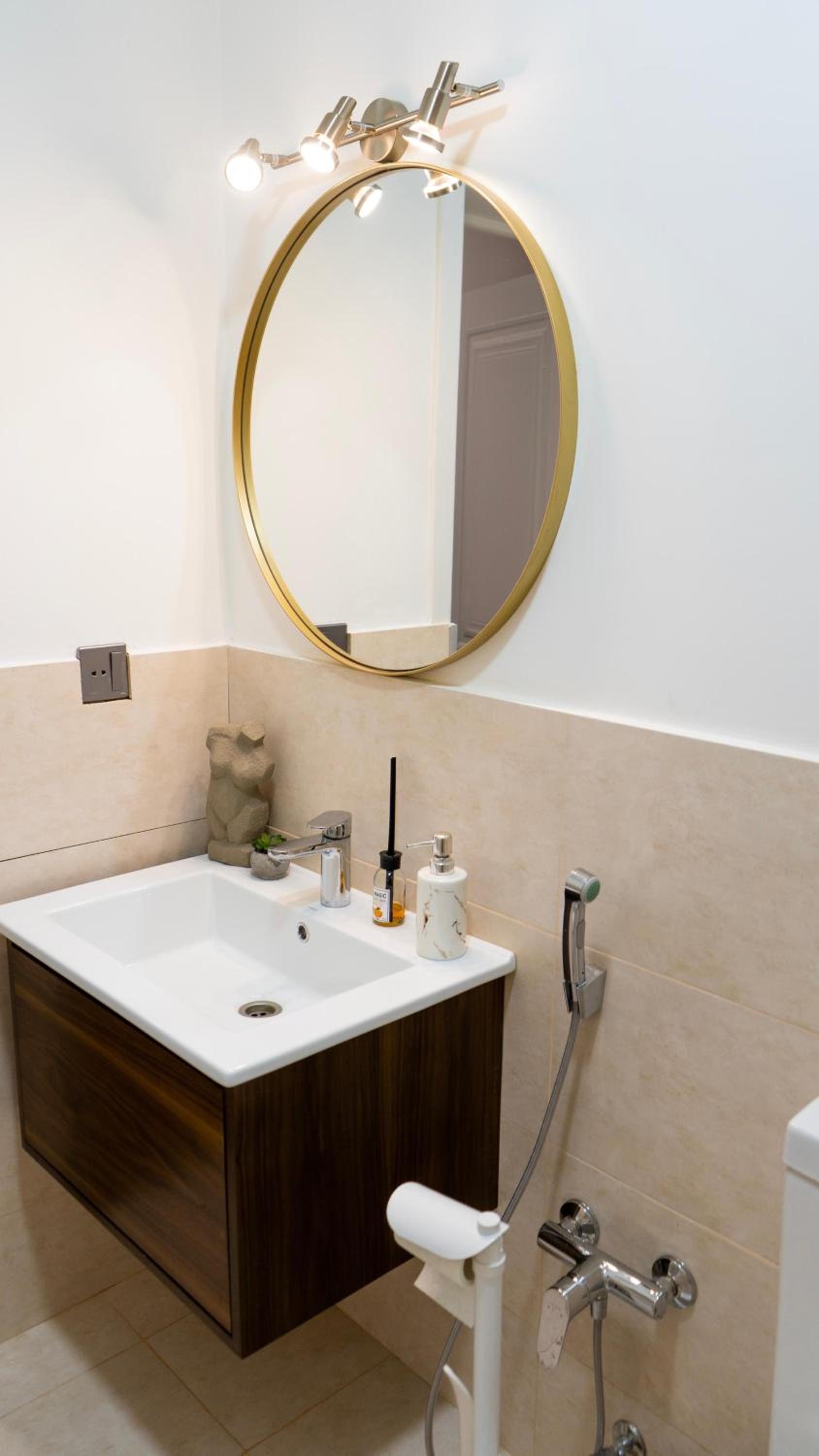 CHALET WOODS GUSAR