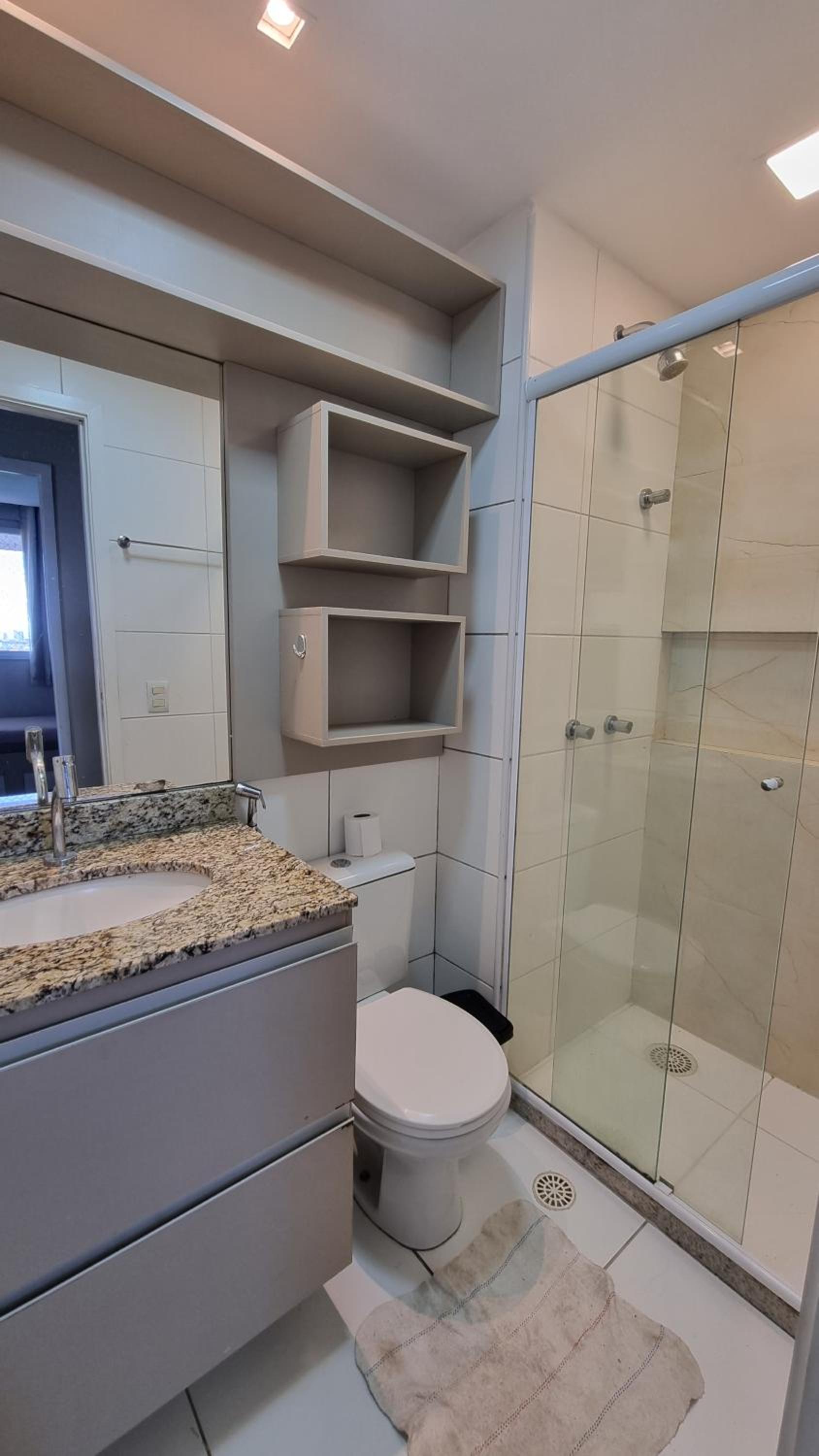 Apartamento novo ao lado do shopping da ilha
