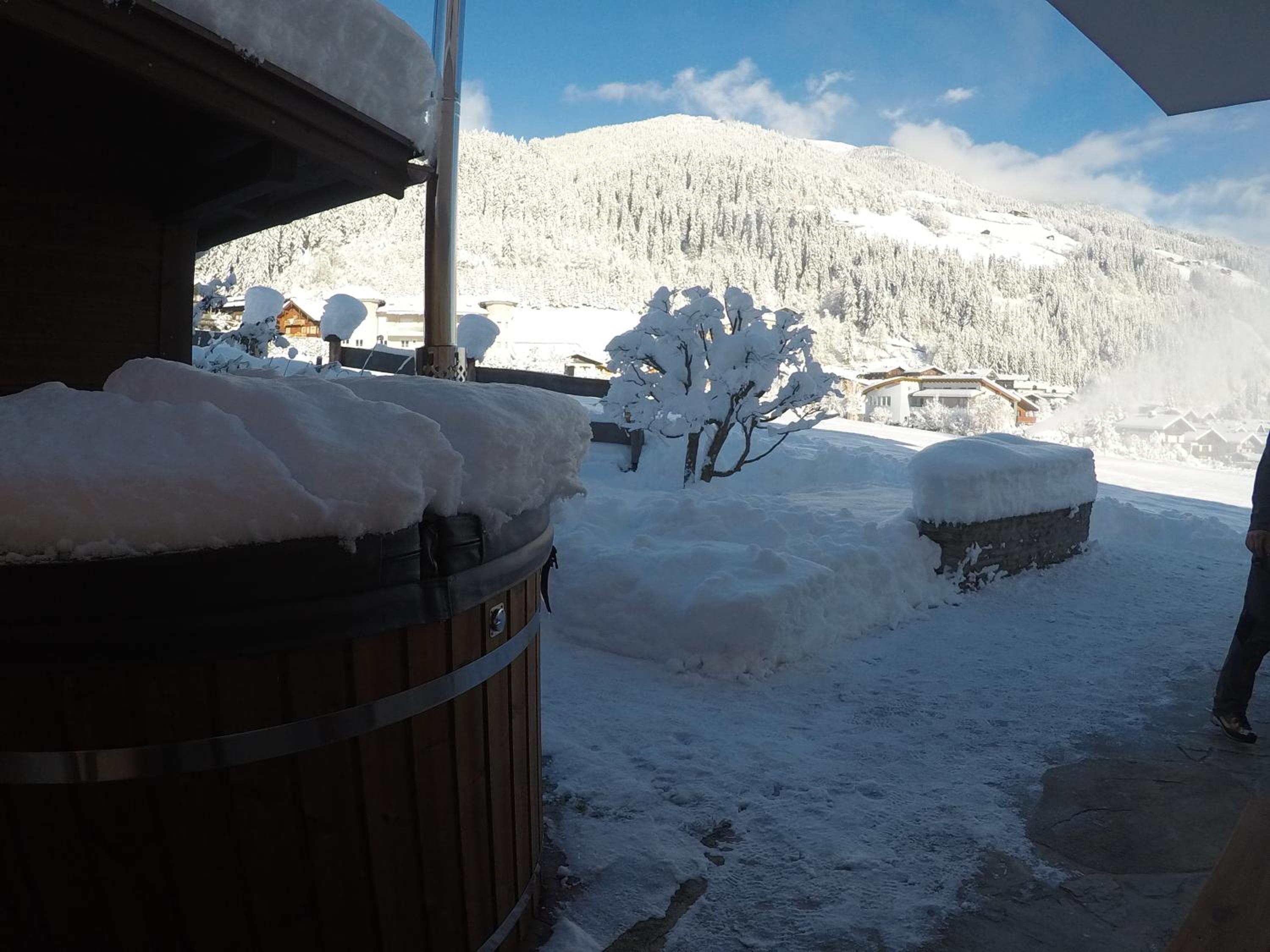 Ferienhaus Bergauf with Hot Tub