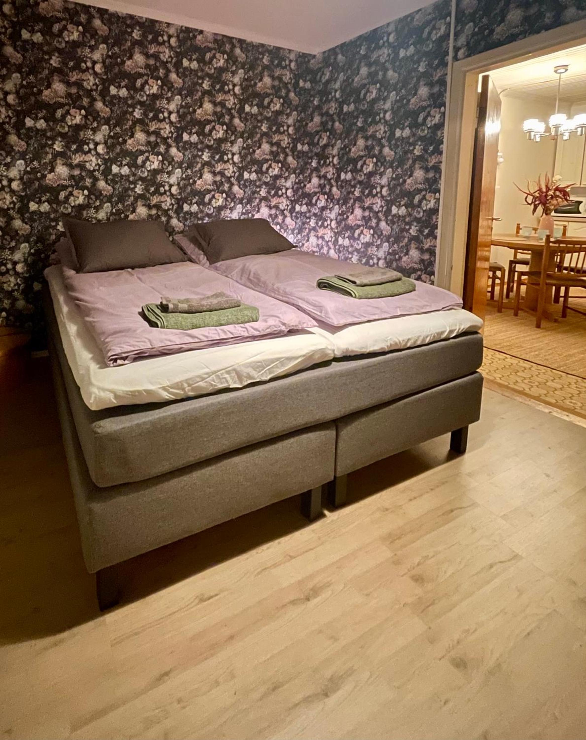 Aron Hill Home
