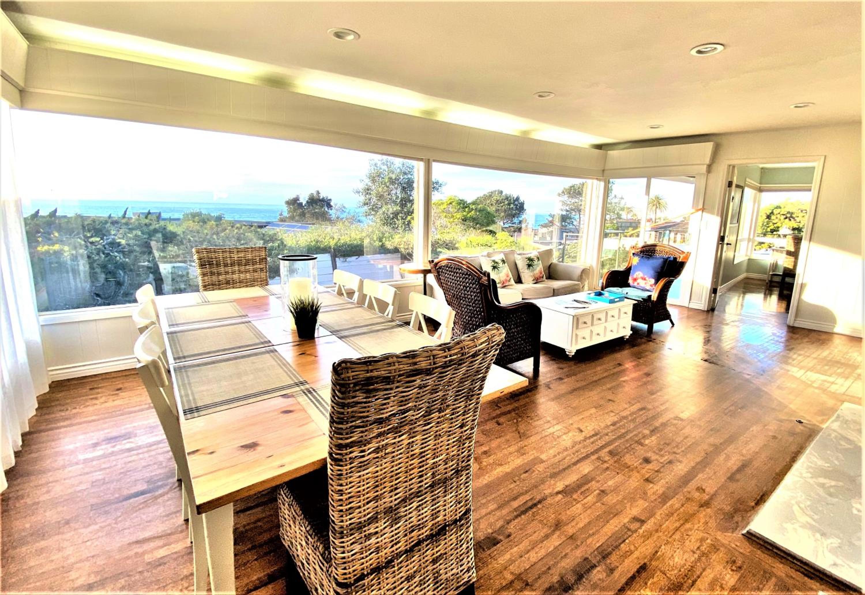 Endless Vistas On The Cove Perfection - Spa, Pet-Friendly, Stunning Views, Large Parking & AC view 5