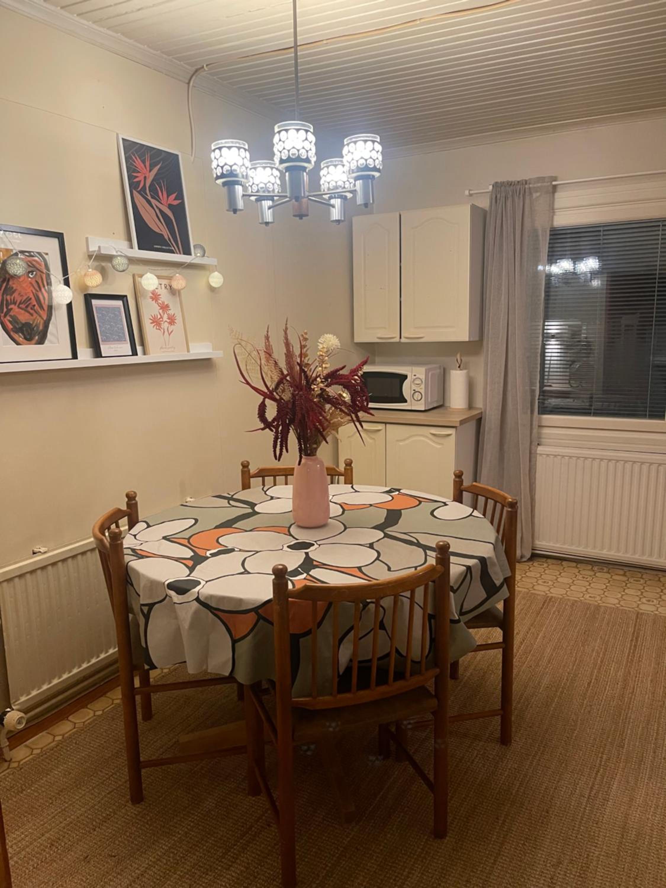 Aron Hill Home