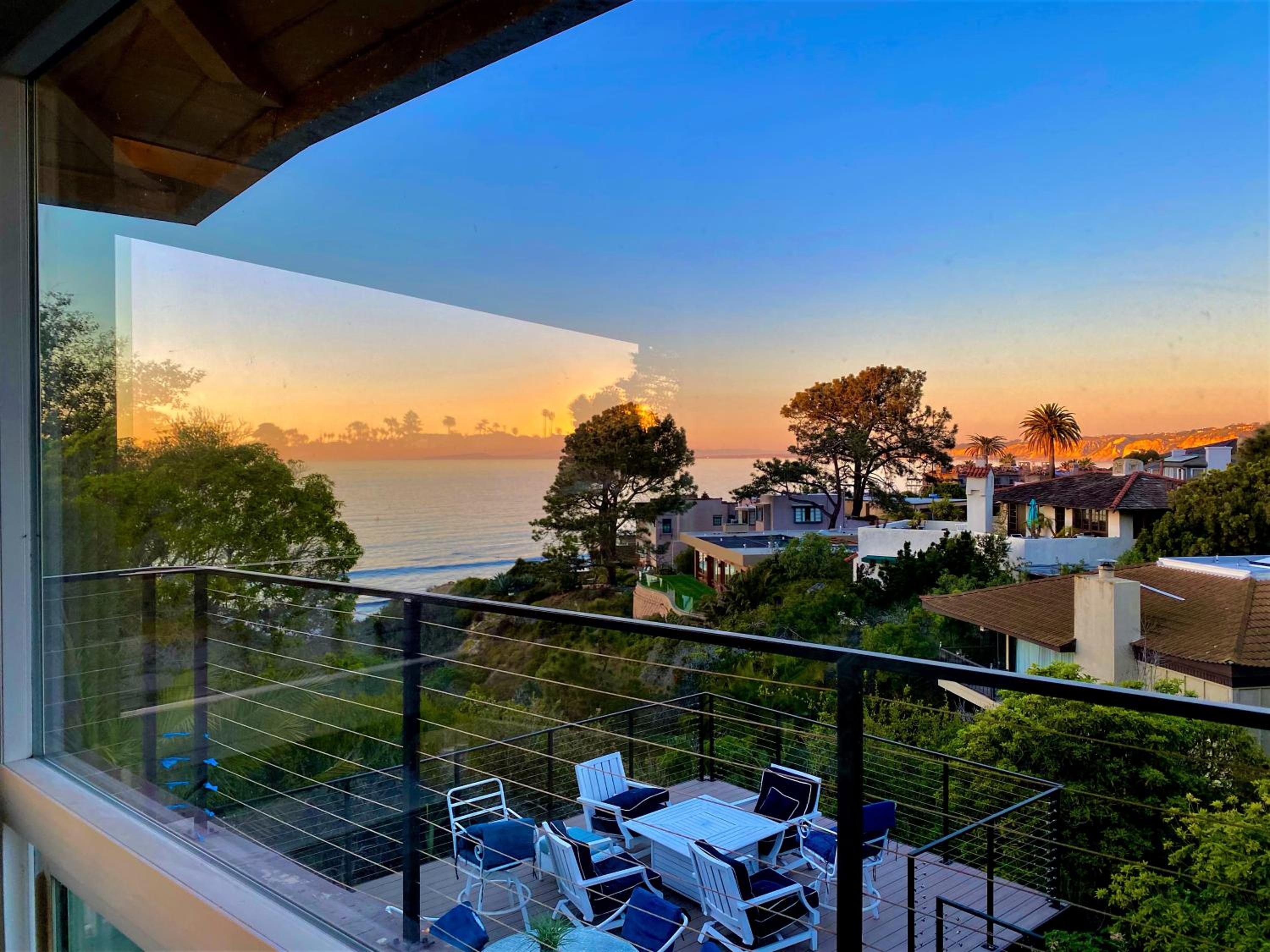 Endless Vistas On The Cove Perfection - Spa, Pet-Friendly, Stunning Views, Large Parking & AC view 2