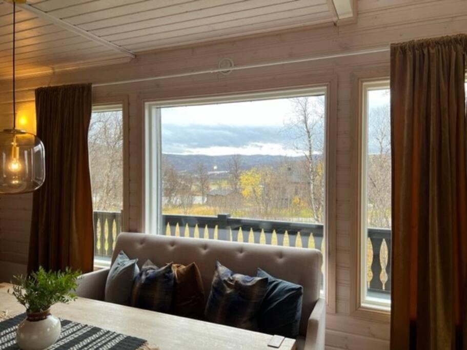 Feriehus med ti senger på Skaidi