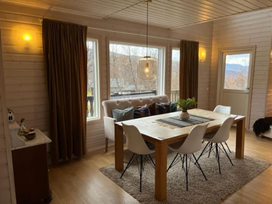 Feriehus med ti senger på Skaidi