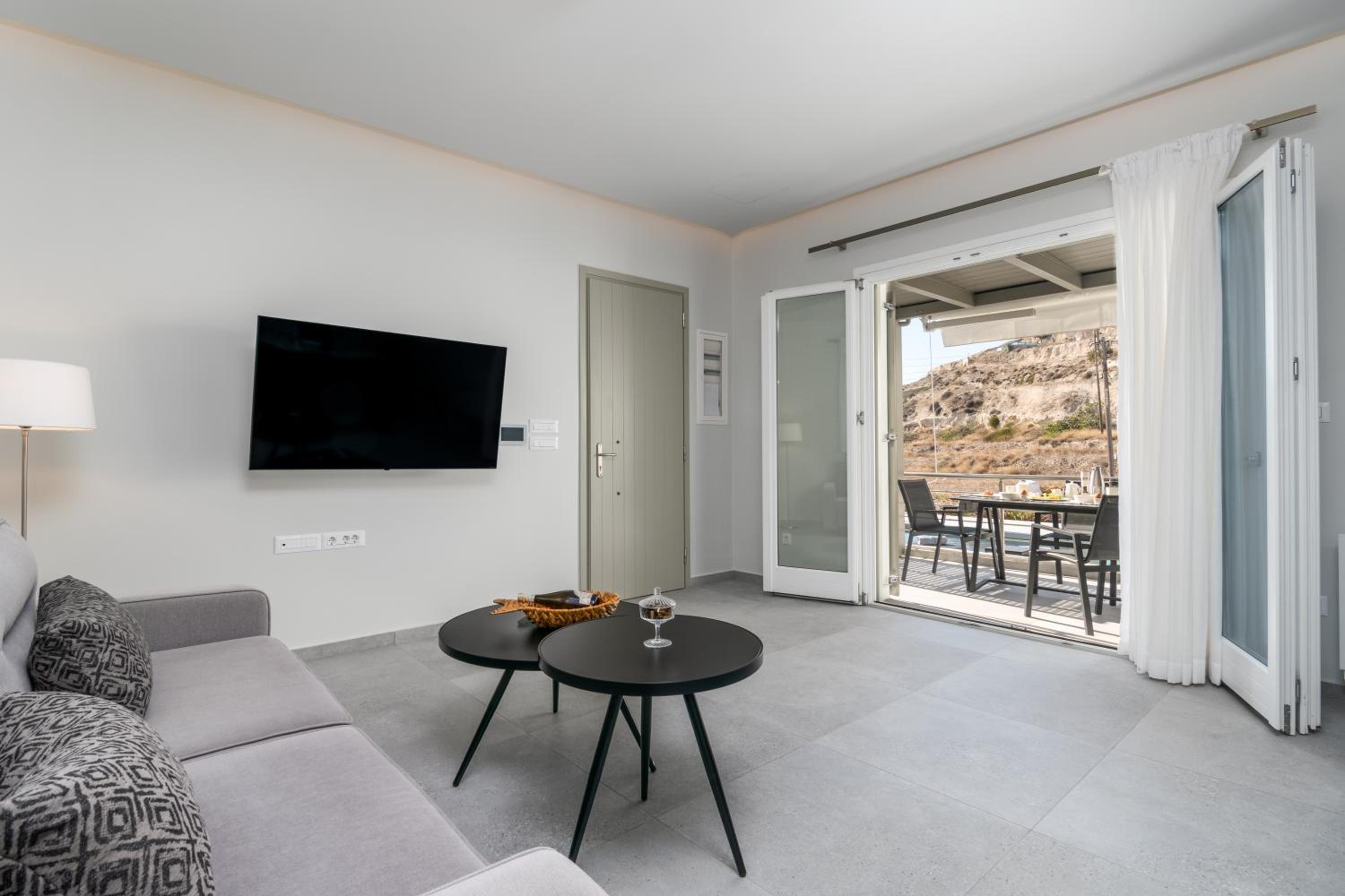 Thiopetra Villas