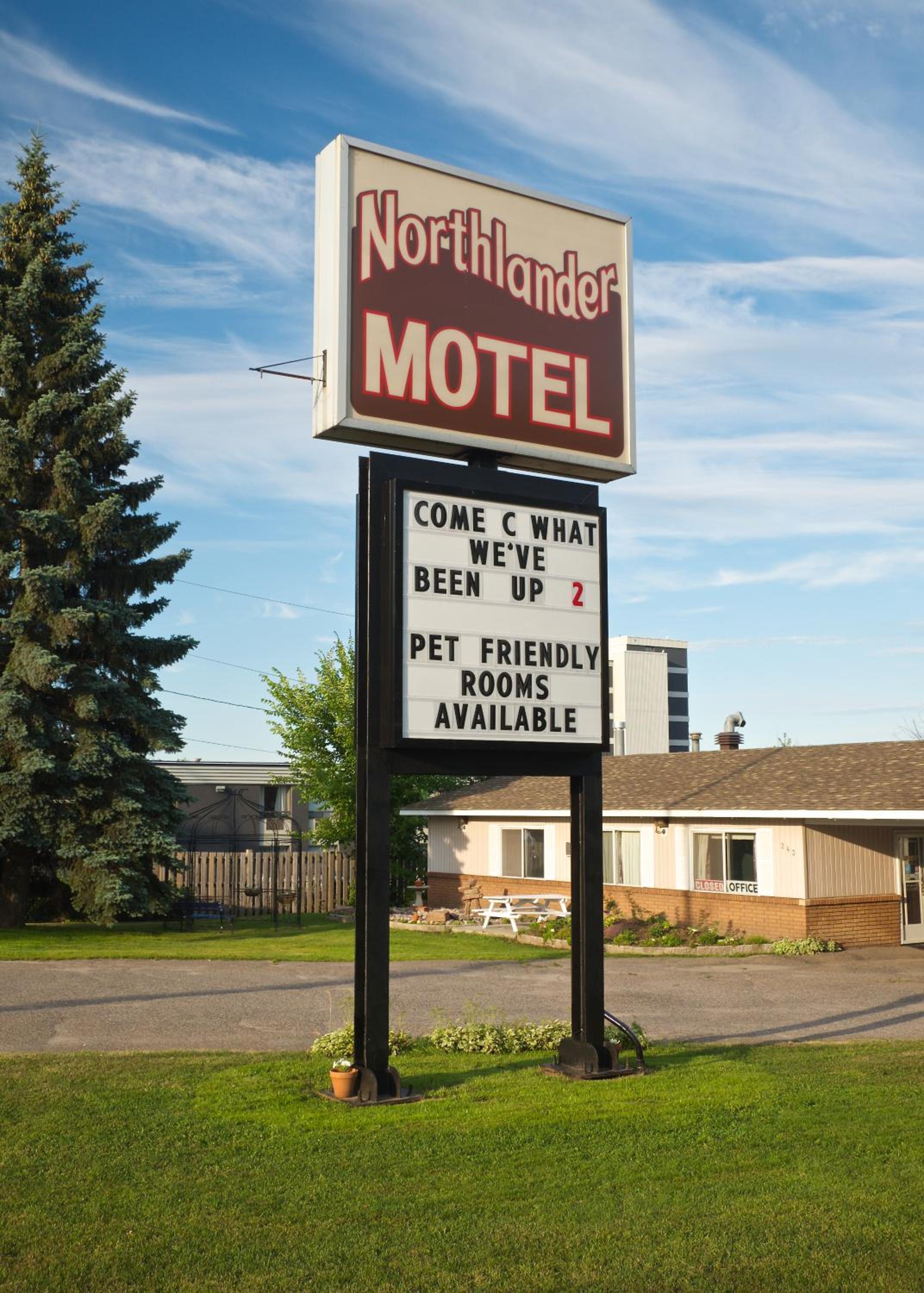 Northlander Motel - Image 1