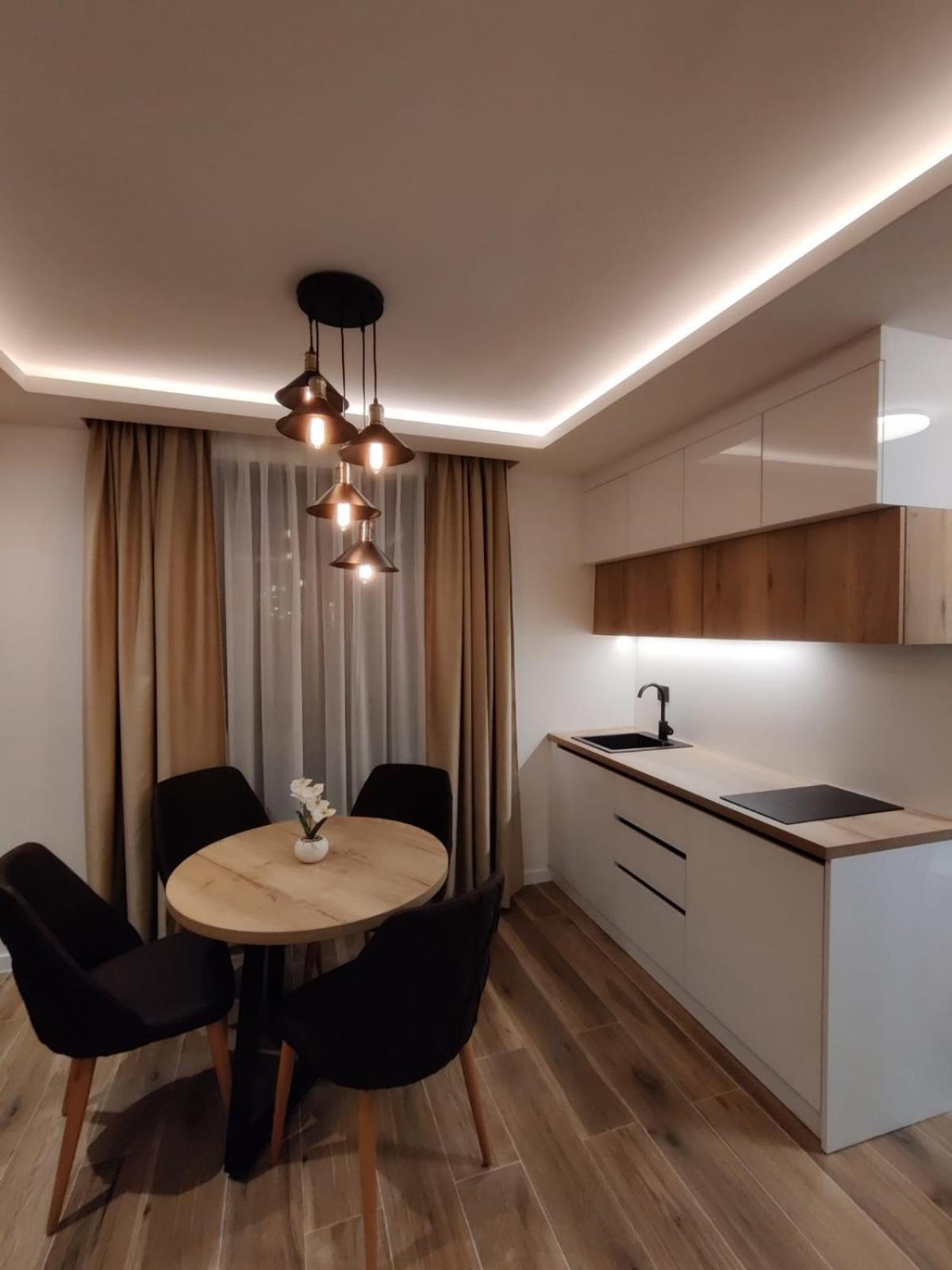 Sky Lux Apartments