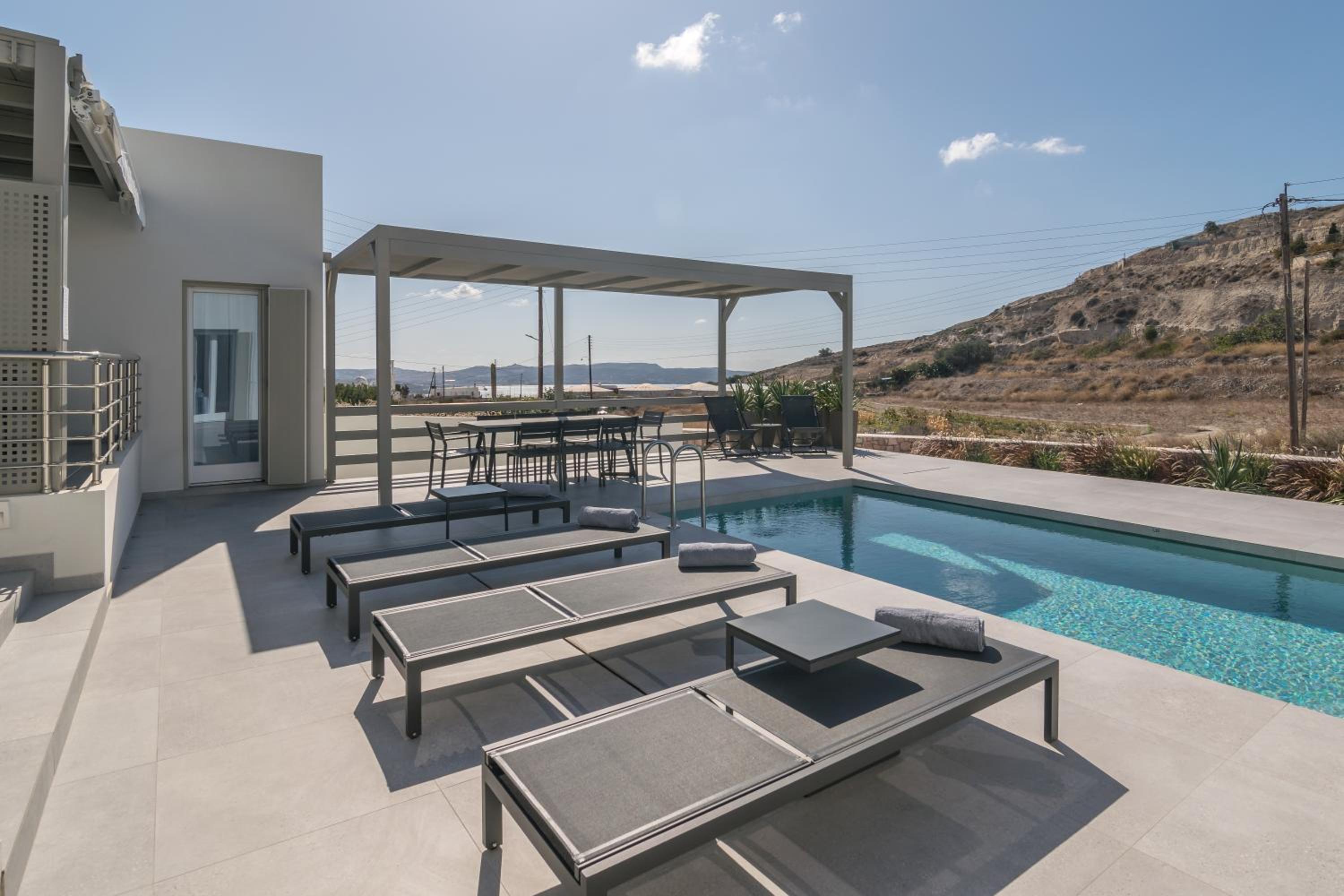 Thiopetra Villas