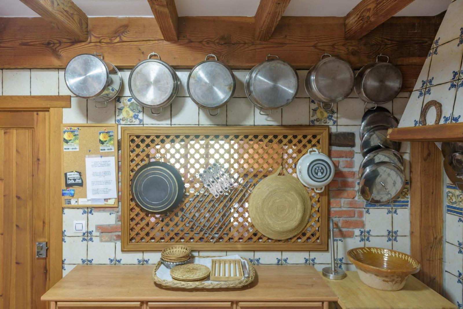 Conjunto Rural la Tejedora. Albergue y estudios familiares.