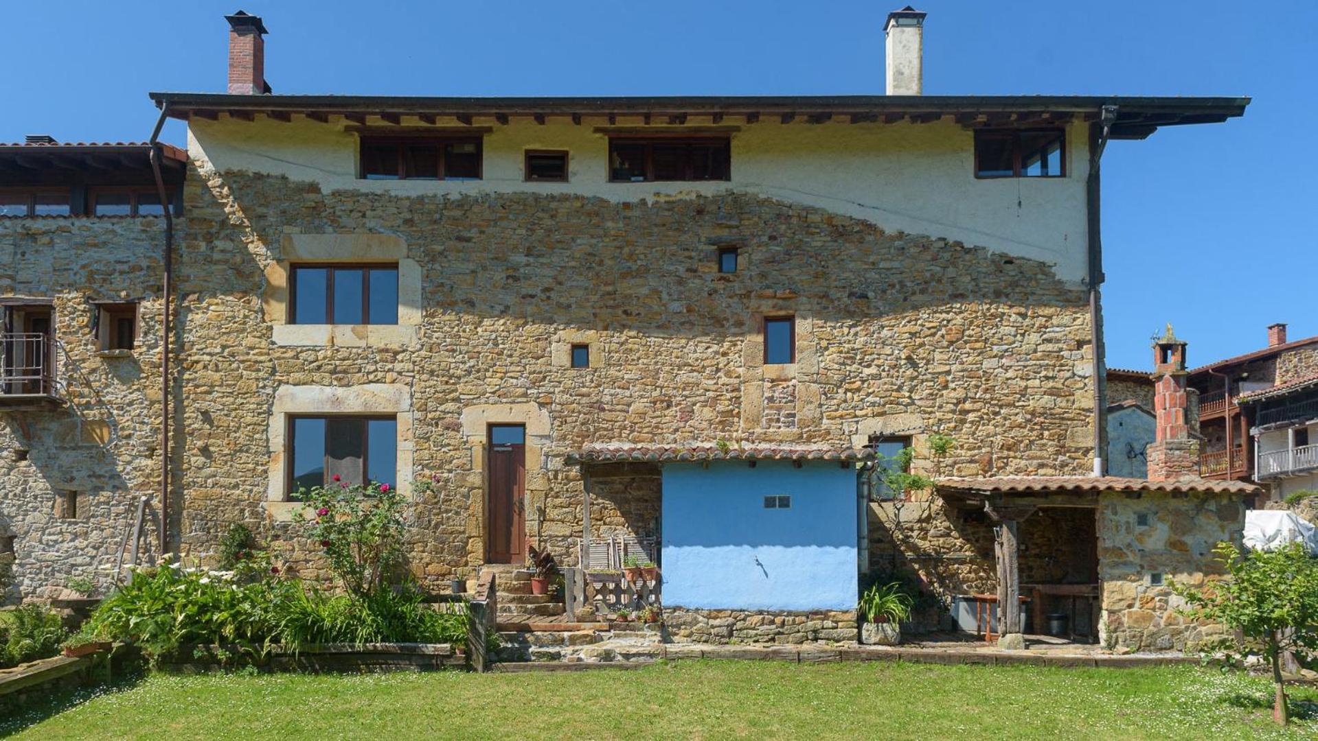 Conjunto Rural la Tejedora. Albergue y estudios familiares.