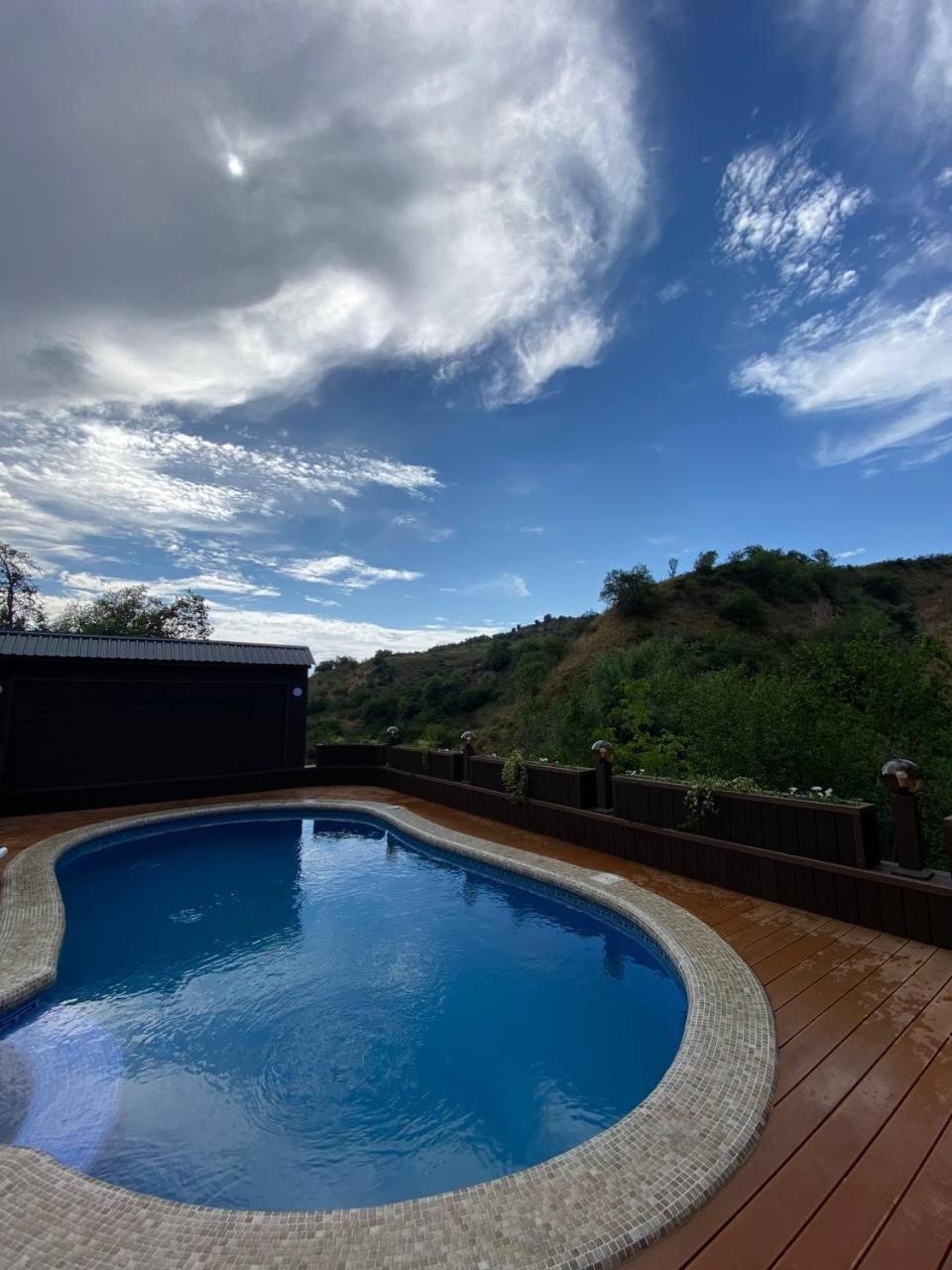 Amirsoy Apple Dacha view 4