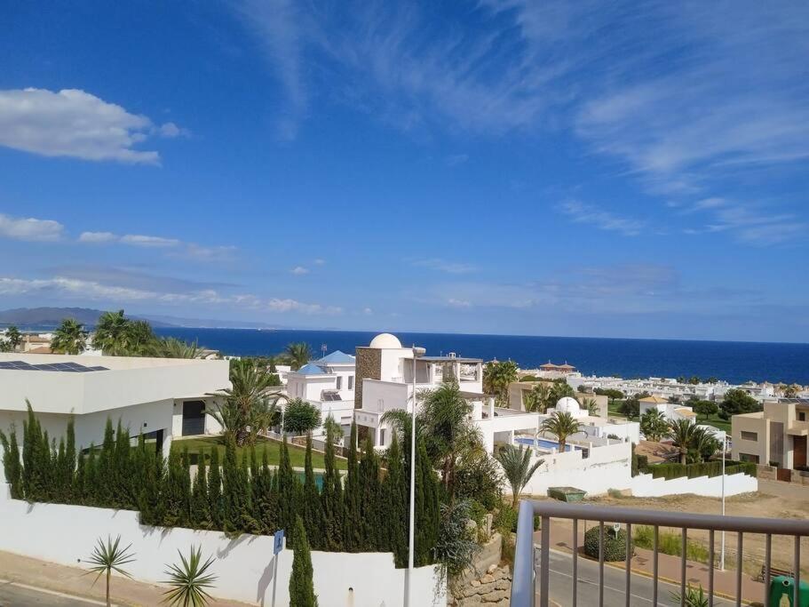 Estupendo apartamento con vistas directas al mar photo 1