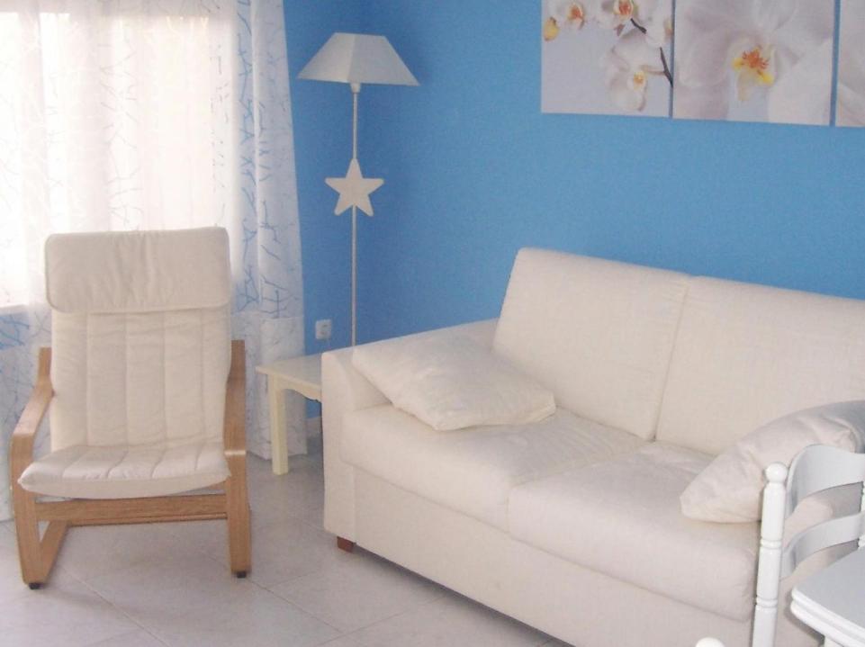 BLUE HOUSE EN ELS MOLINS view 4