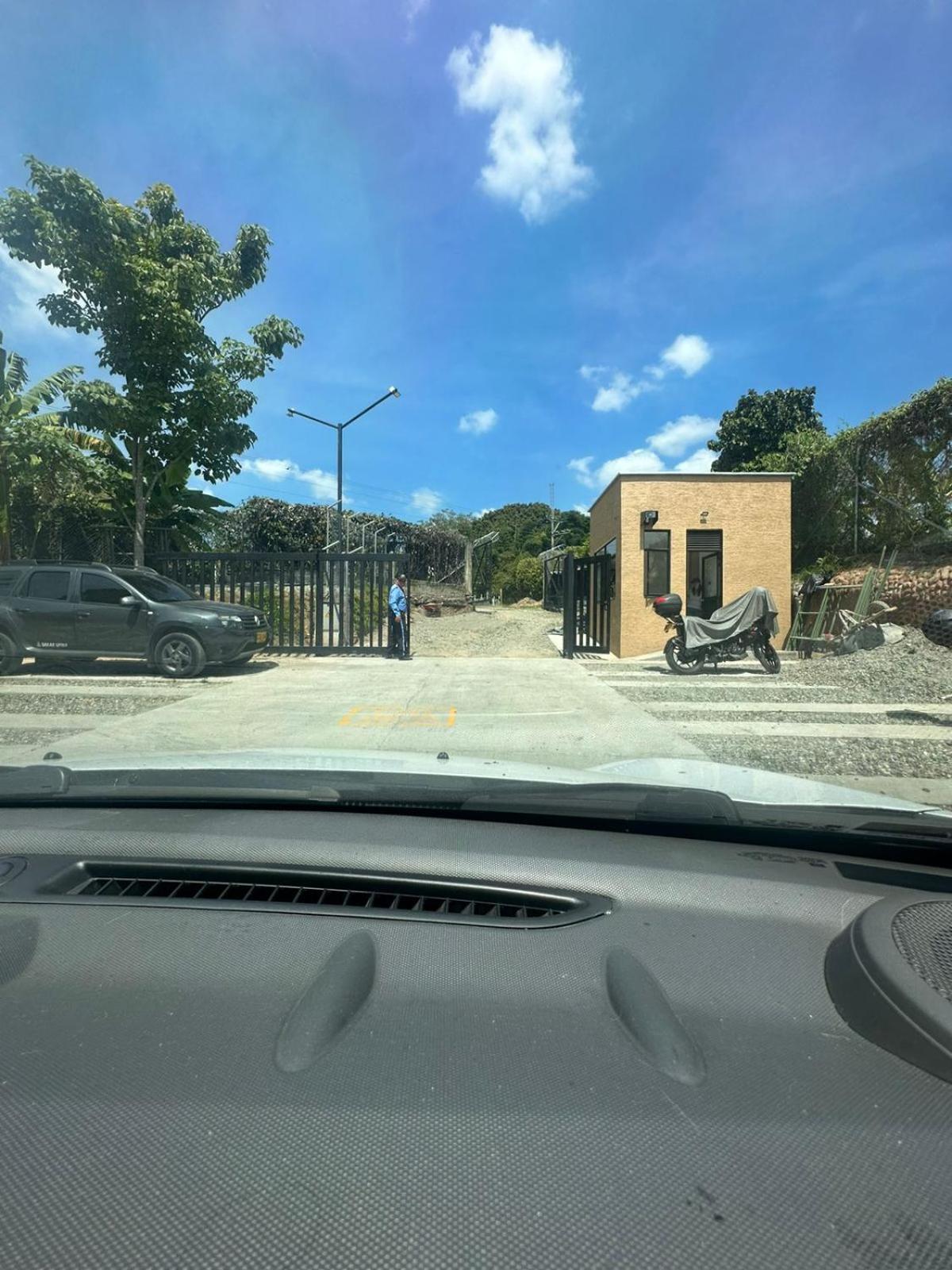 Casa Campestre 3 Piscinas Tobogán y Zonas Verdes Cerca al Parque del Café