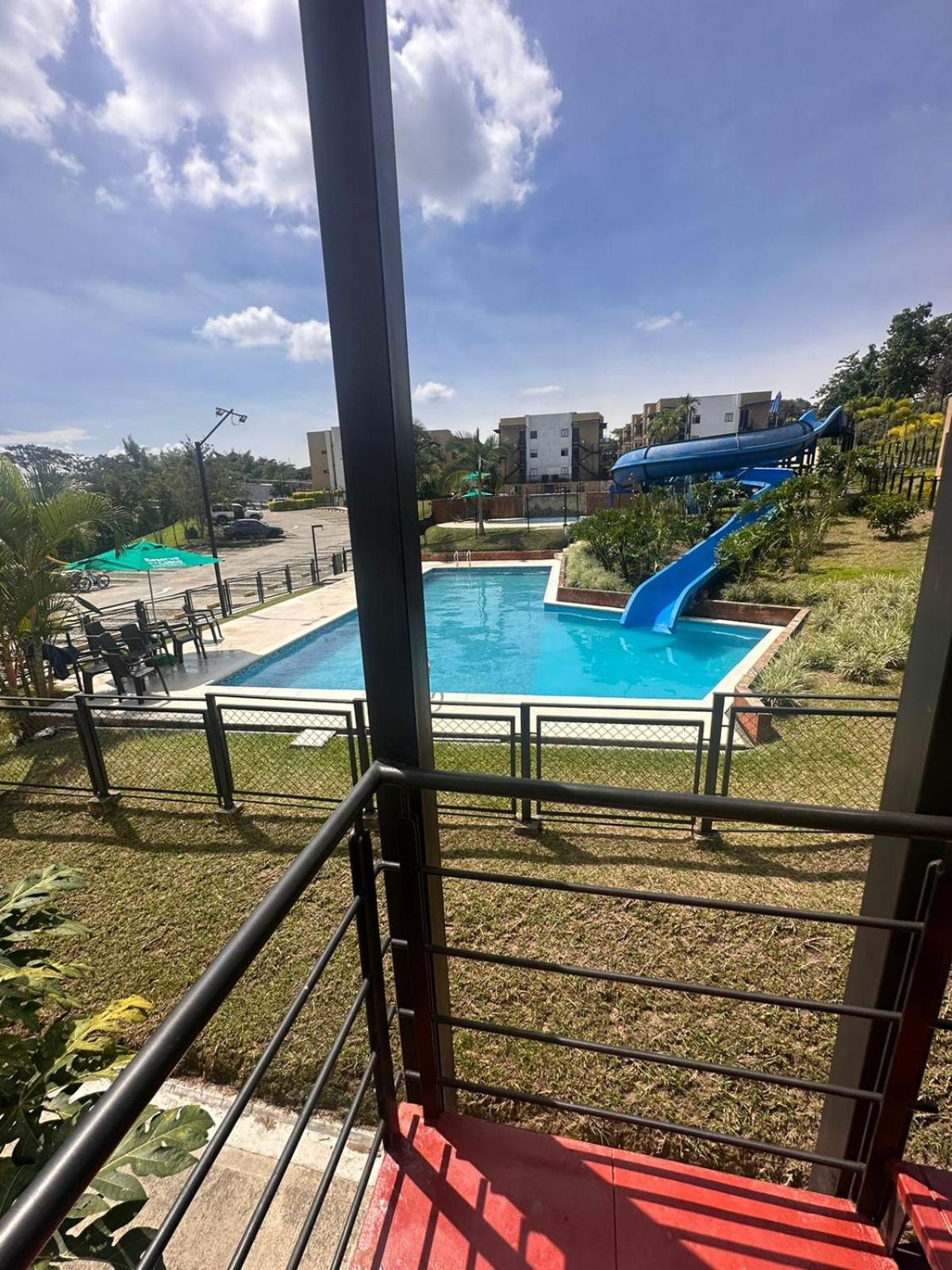 Casa Campestre 3 Piscinas Tobogán y Zonas Verdes Cerca al Parque del Café