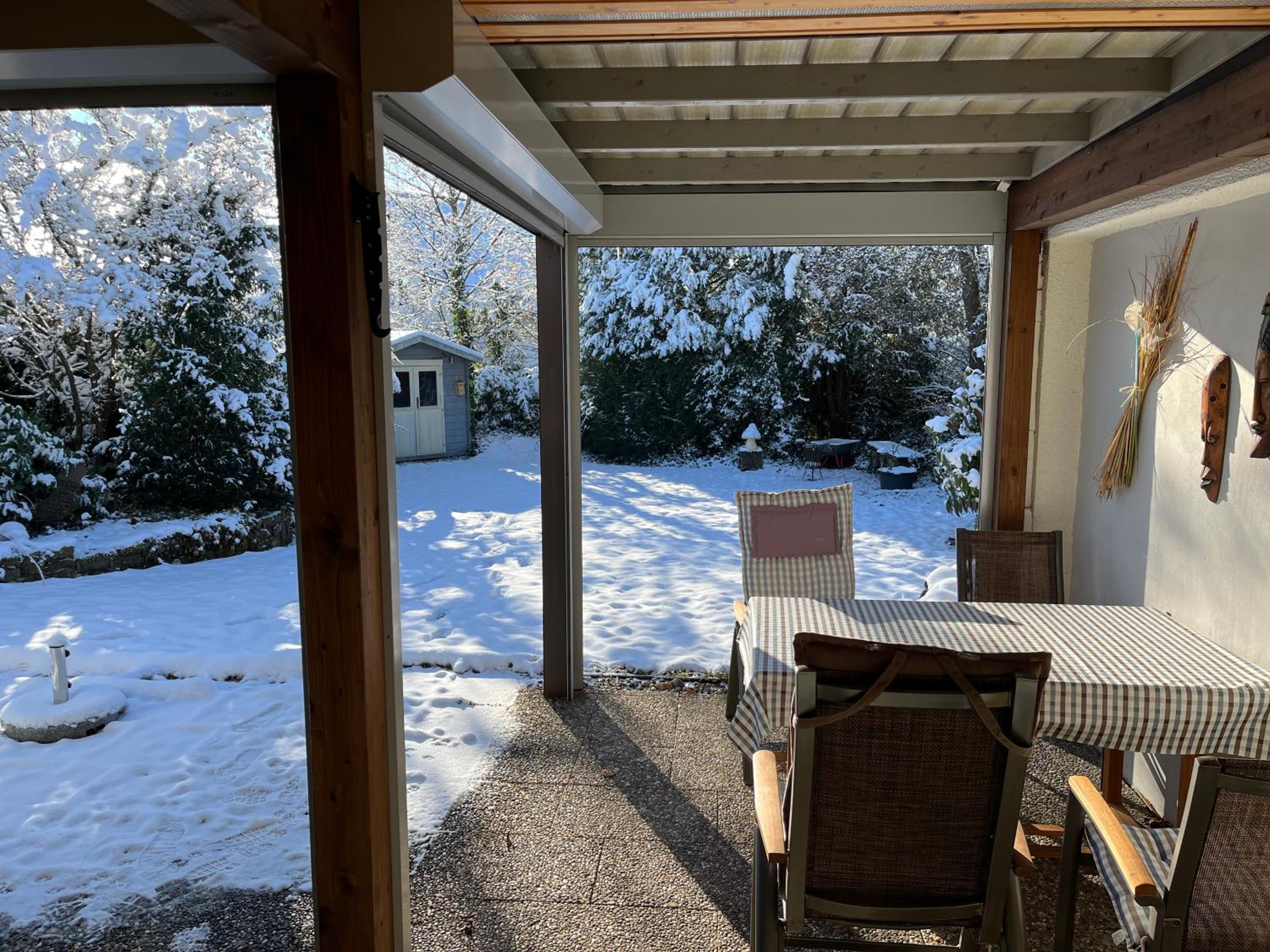 Bungalow Nordschwarzwald im Ferienpark Schellbronn mit tollem Garten für Natur- und Tierliebhaber