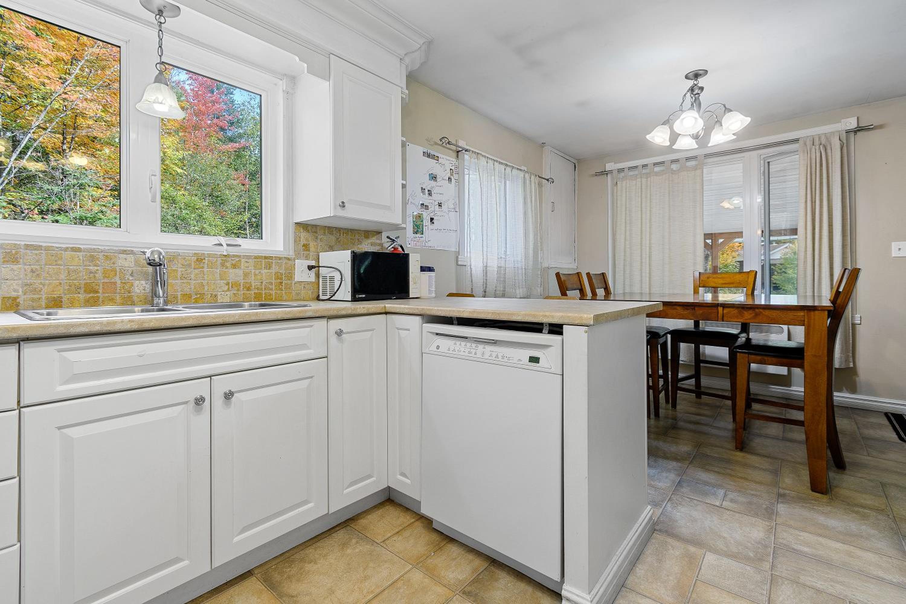 Chalet chaleureux avec spa près de Mont-Tremblant
