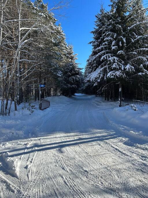 Chalet chaleureux avec spa près de Mont-Tremblant
