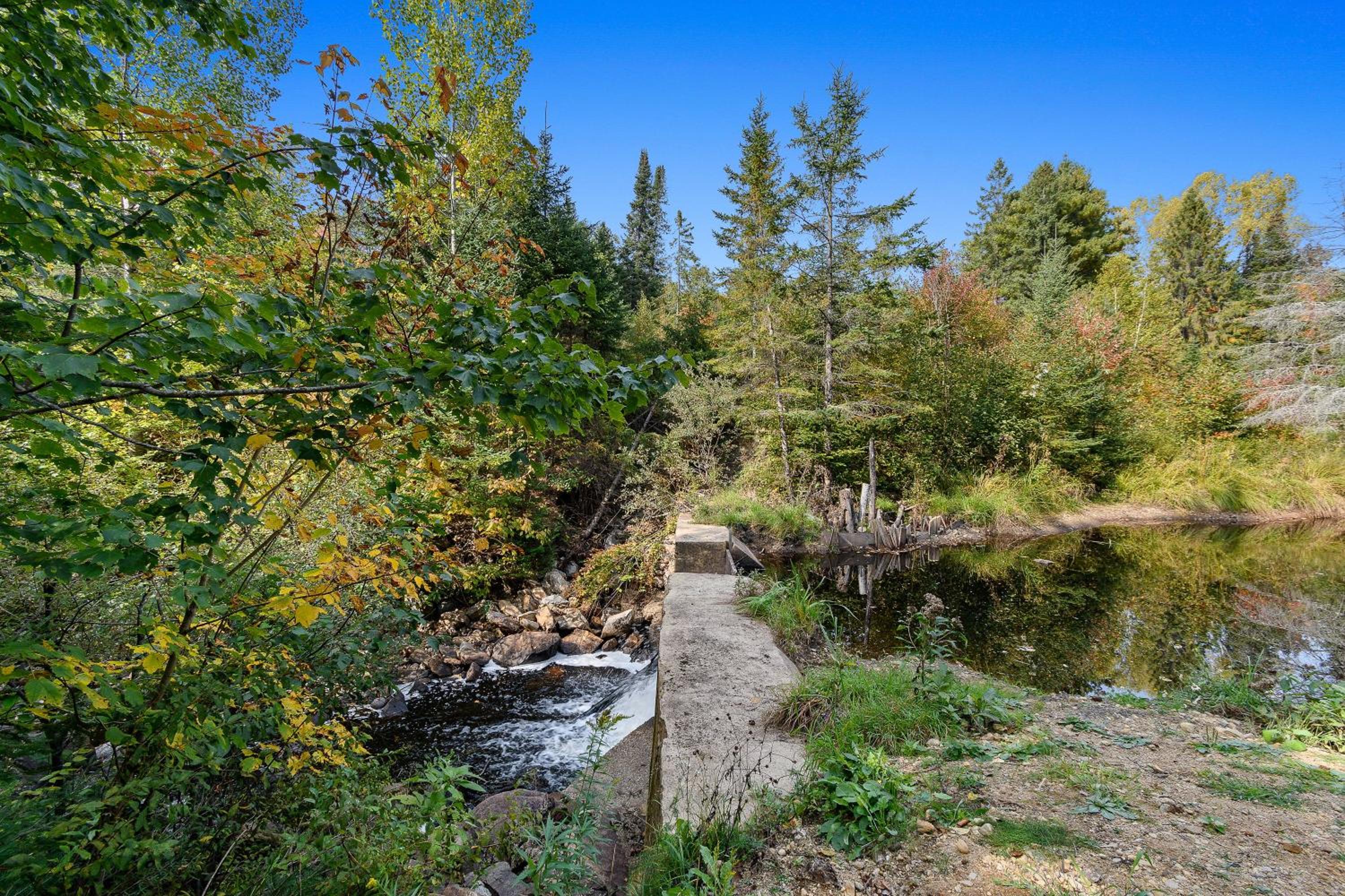 Chalet chaleureux avec spa près de Mont-Tremblant