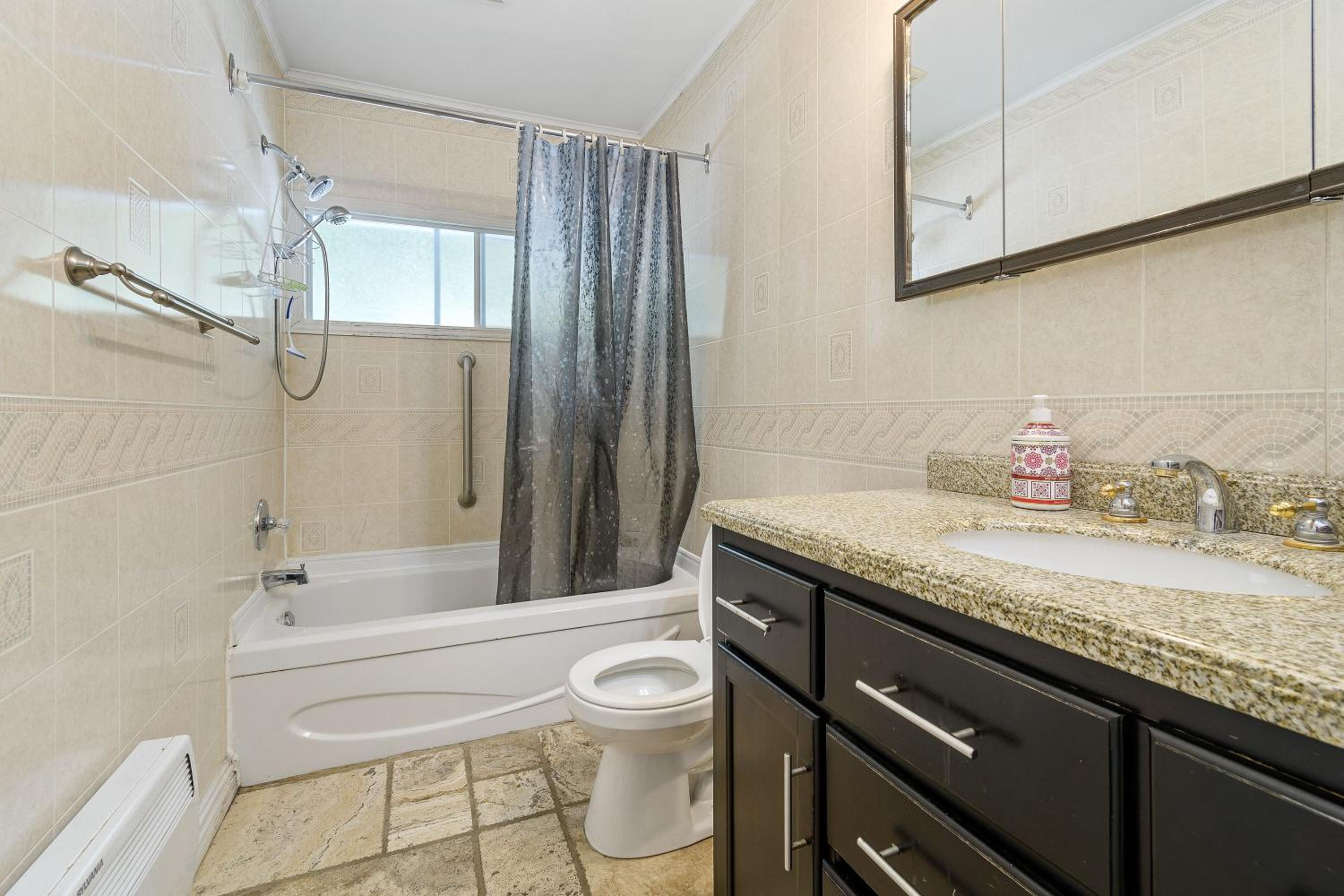 Chalet chaleureux avec spa près de Mont-Tremblant