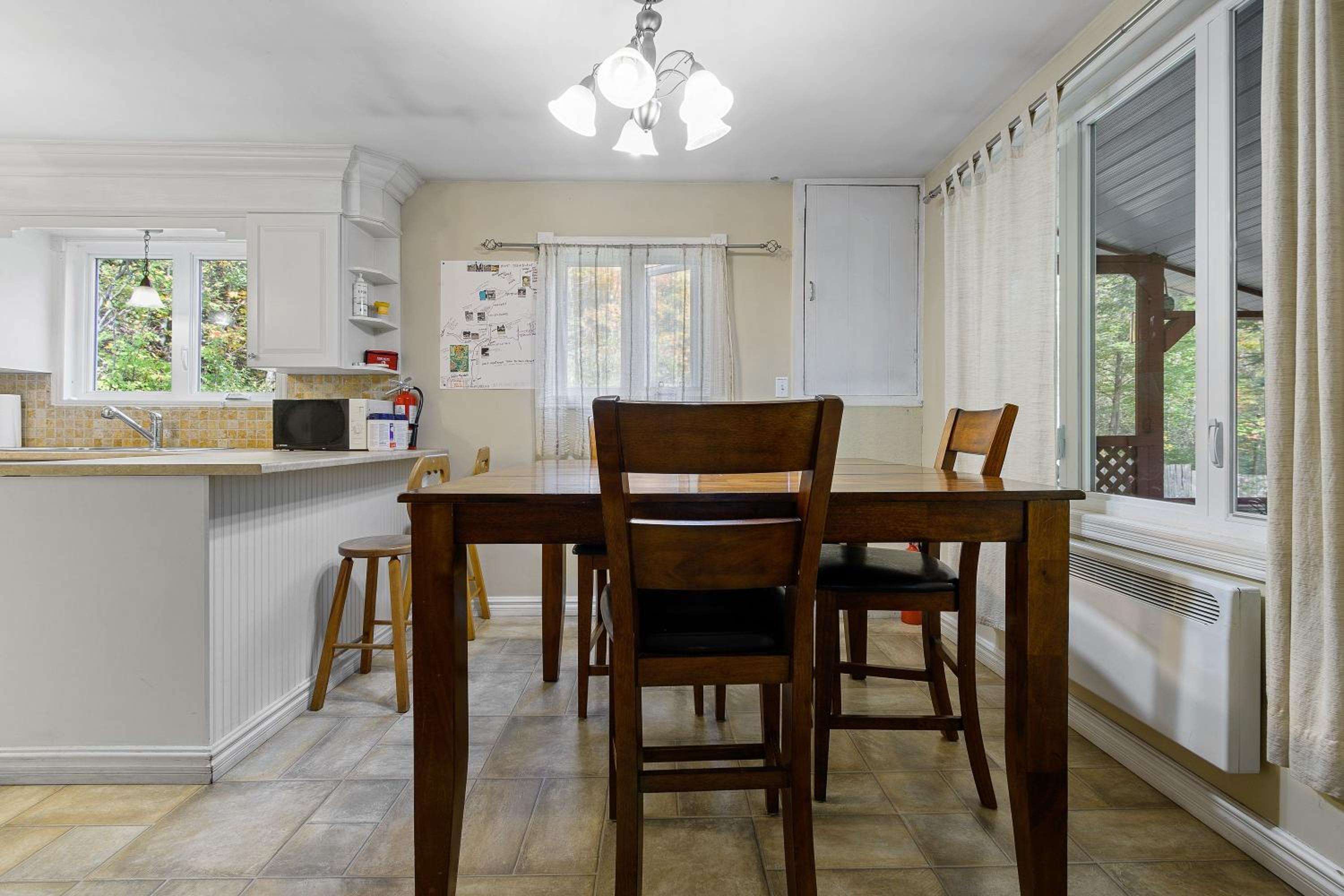 Chalet chaleureux avec spa près de Mont-Tremblant