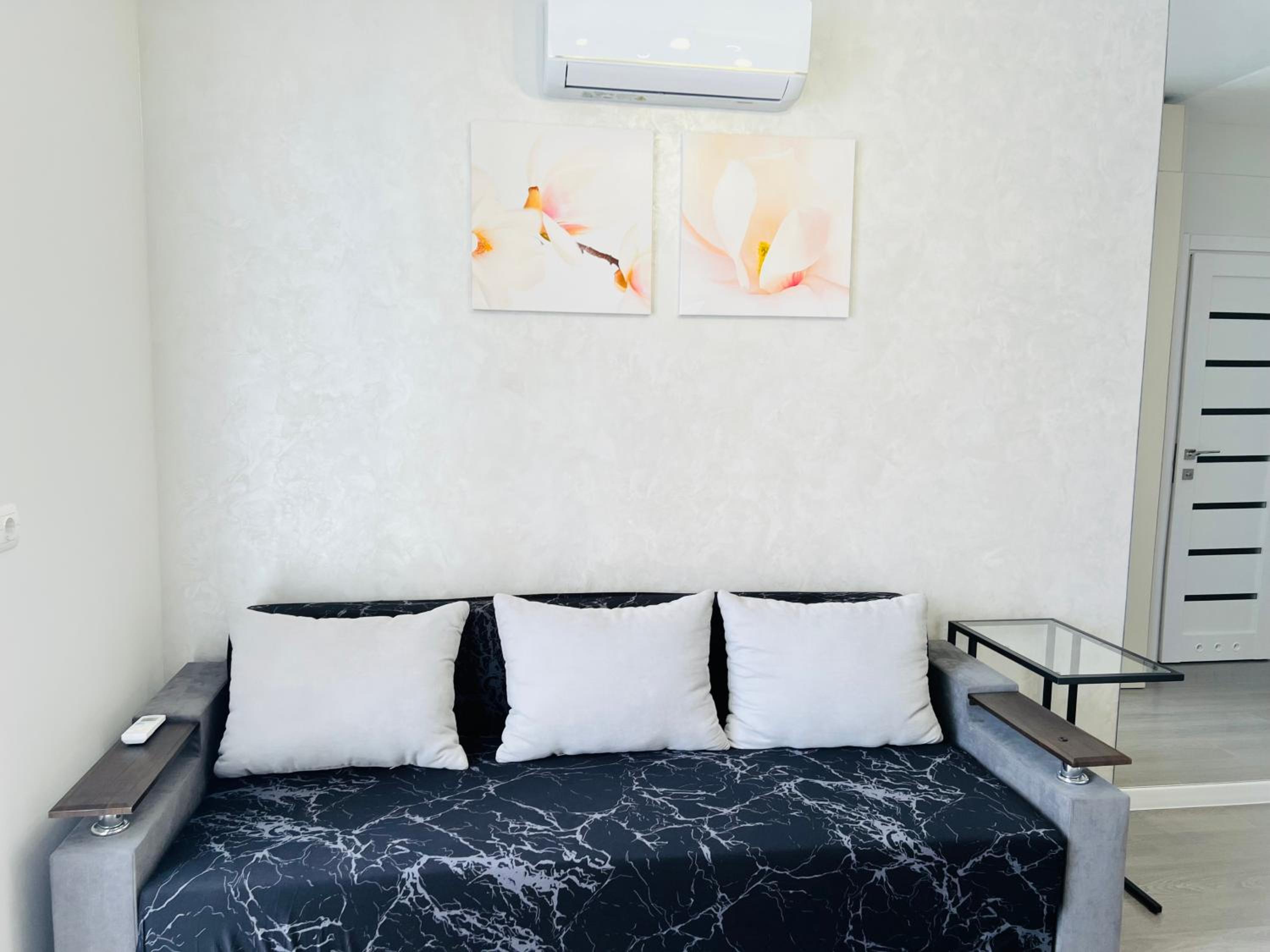 Gold Apartment Vysochana18