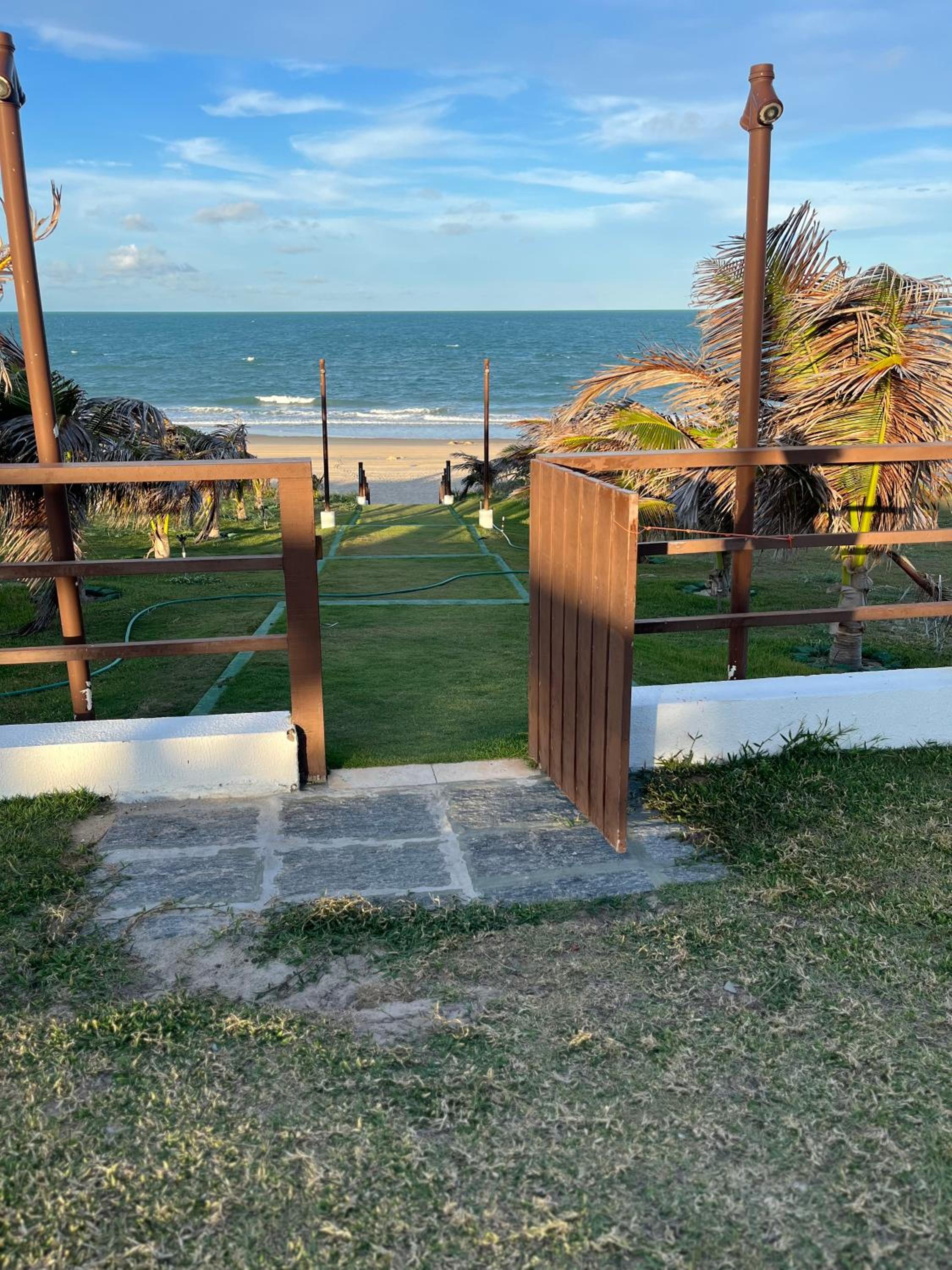 Apto 2 quartos - Condomínio Frente Mar