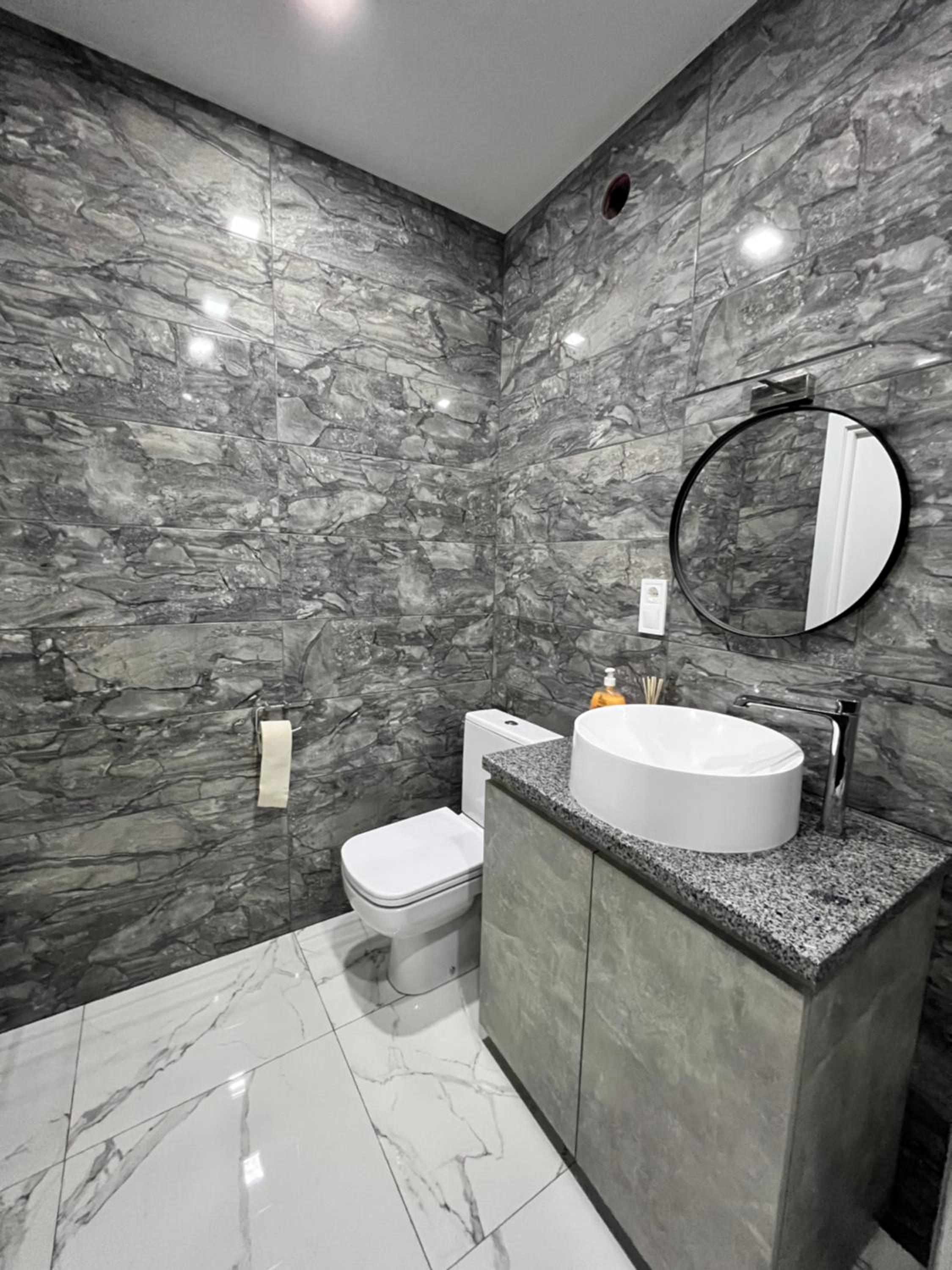 Gold Apartment Vysochana18