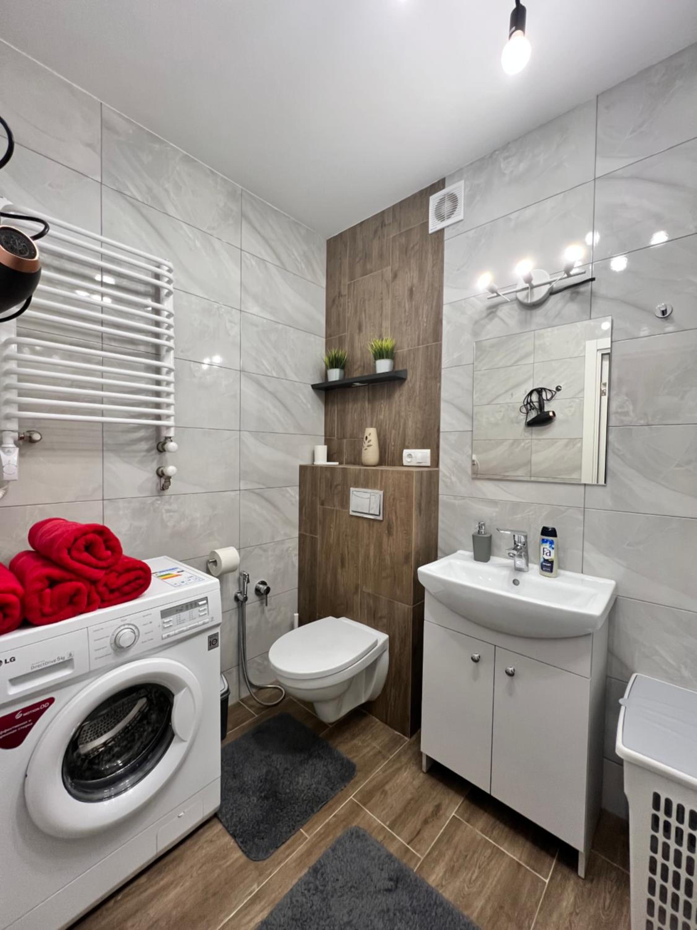 Gold Apartment Vysochana18
