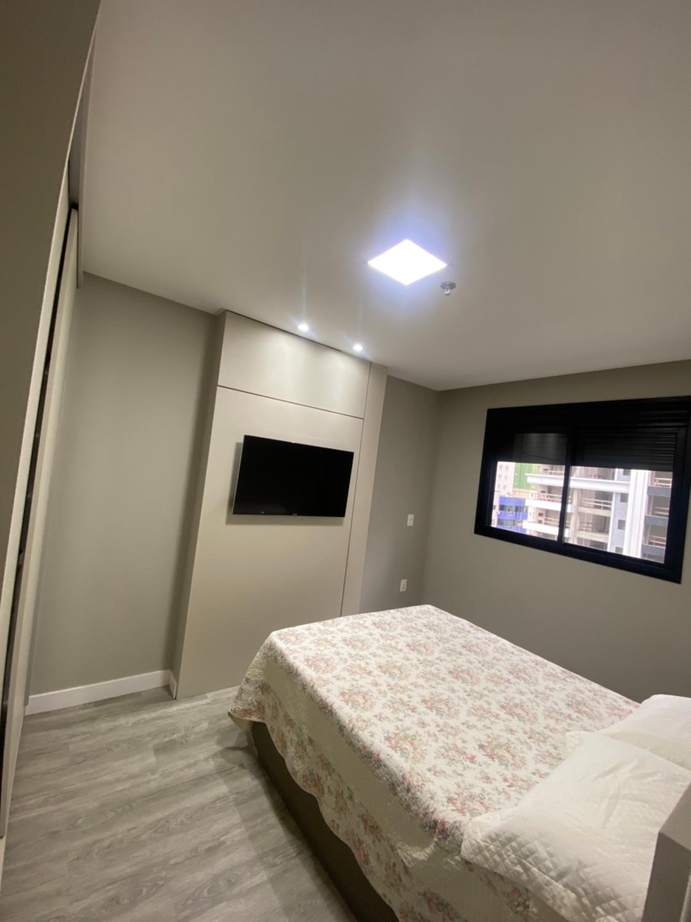 Flat padrão Hotel na Meia Praia