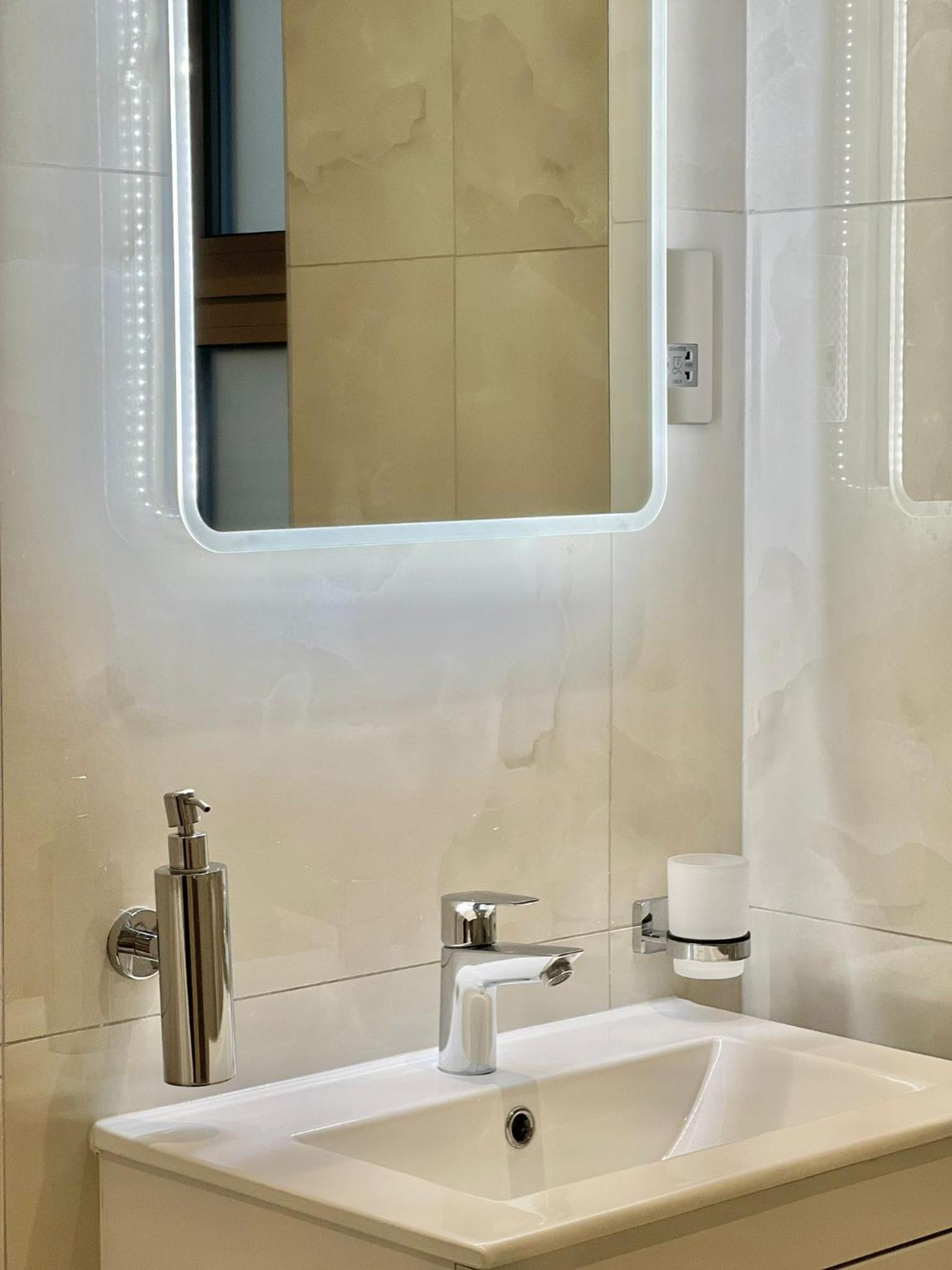 Kensington House by MNK Estates view 2