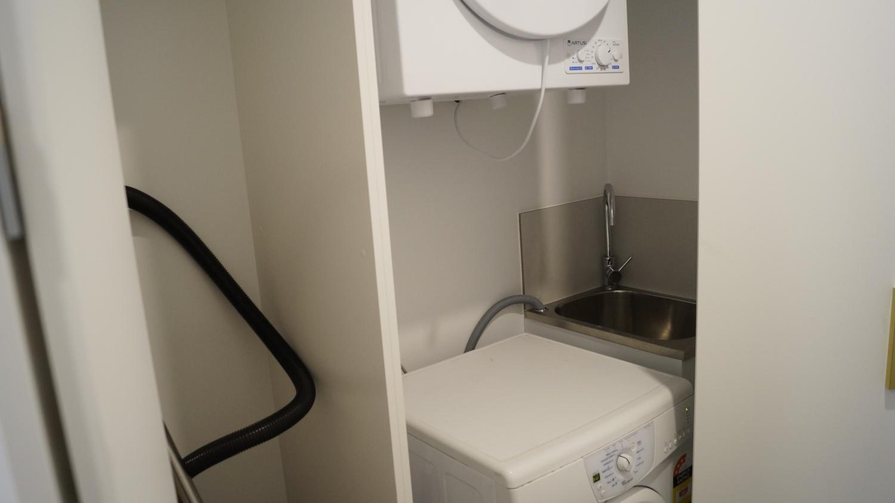 Smart apartment right in Canberra CBD