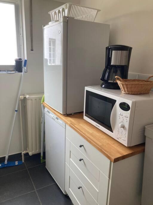 Charming Sunny 100m2 Entire Apartment with 2 bedrooms