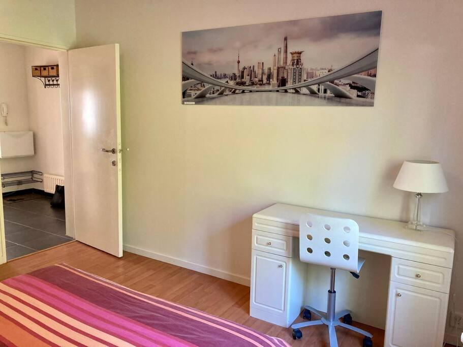 Charming Sunny 100m2 Entire Apartment with 2 bedrooms