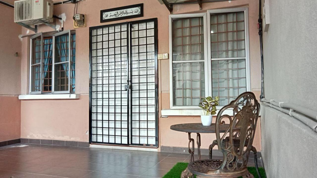 Homestay Sikamat Rooma Hana photo 7
