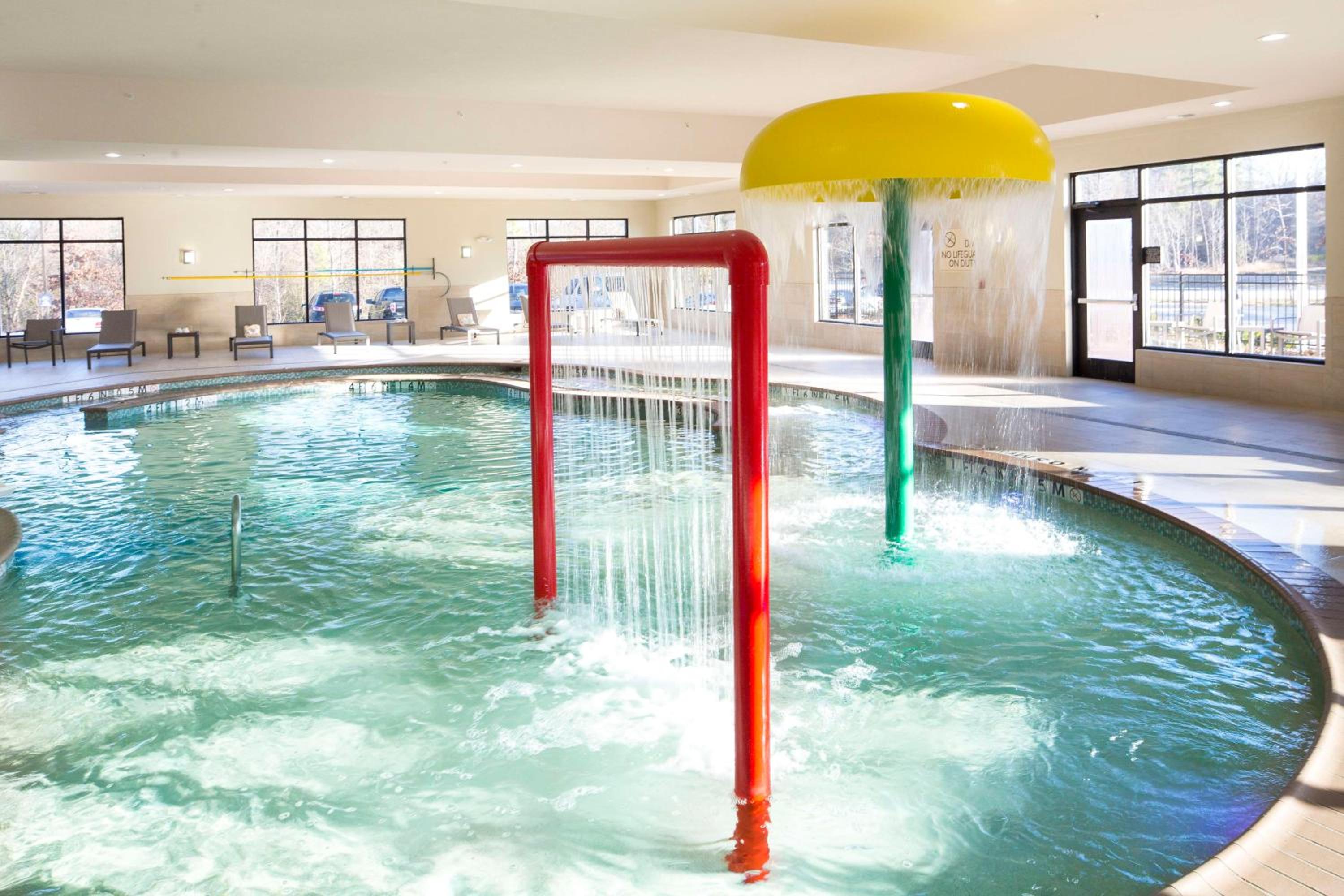 Longview Vacations - Longview Hilton Garden Inn - Property Image 7