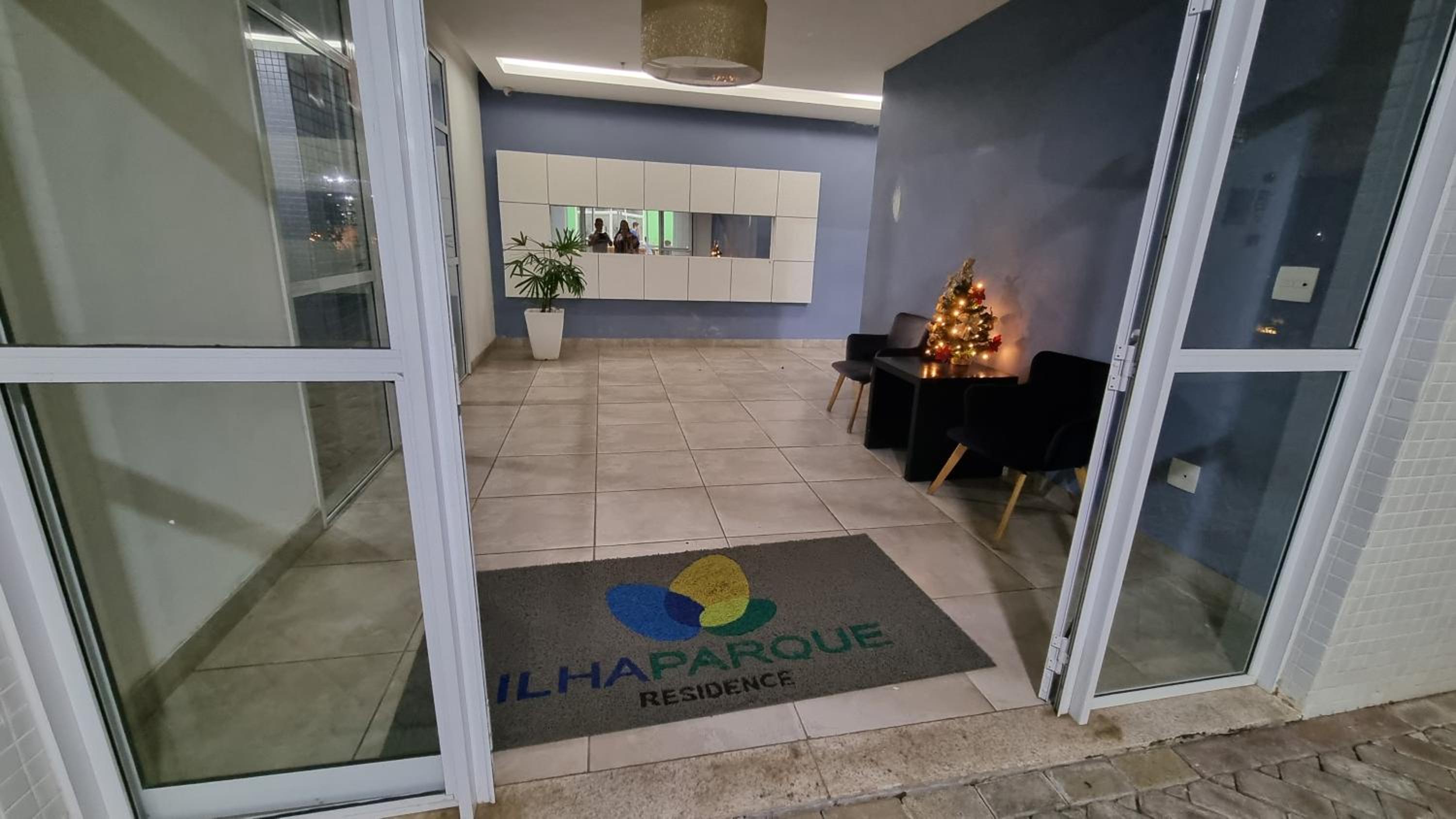 Apartamento novo ao lado do shopping da ilha