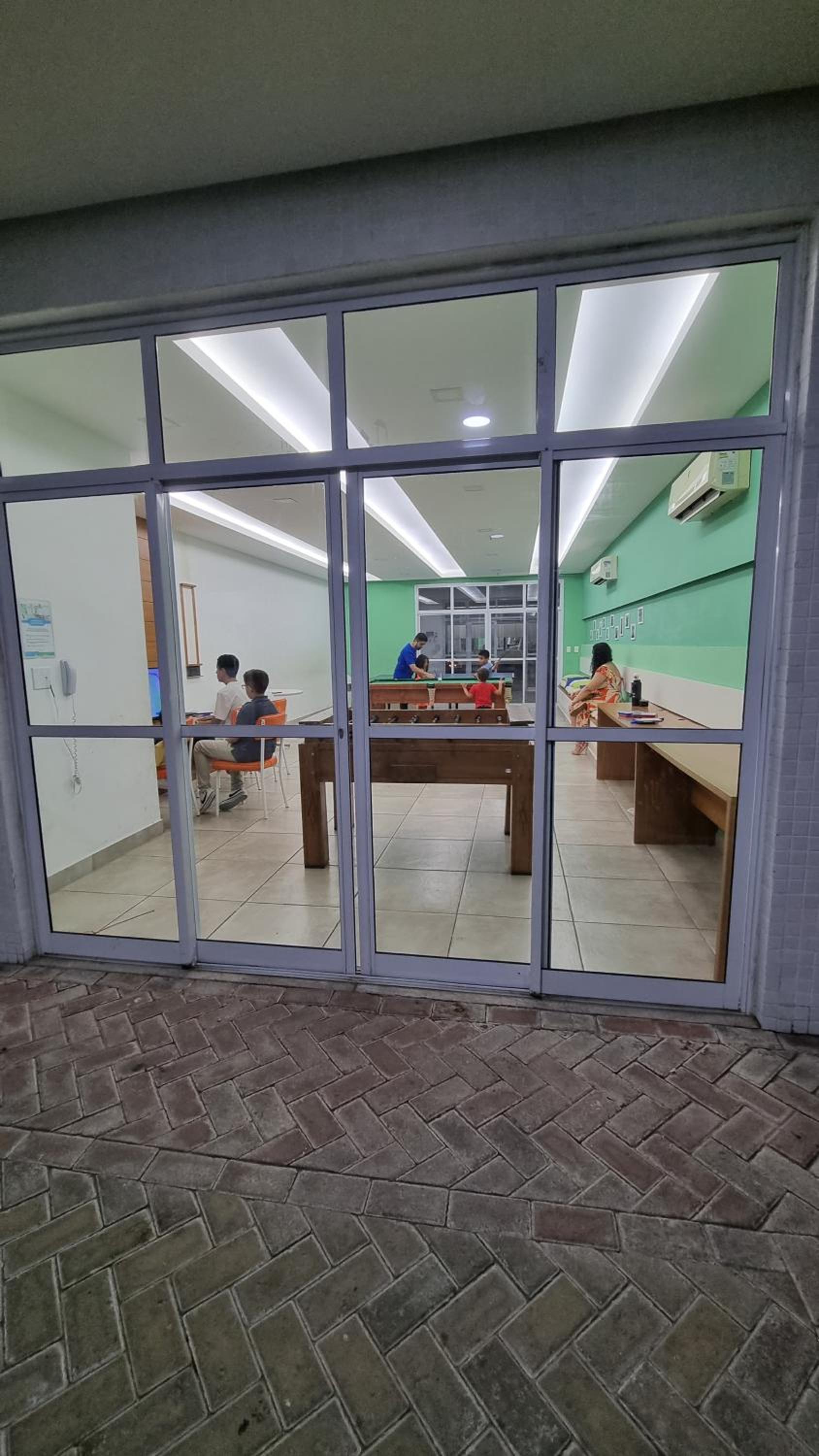 Apartamento novo ao lado do shopping da ilha