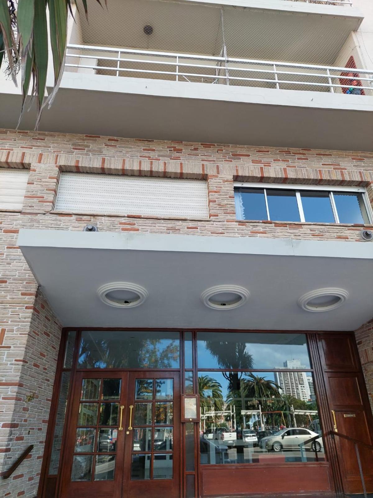 Lindo Departamento frente a Plaza Colón Mar del Plata