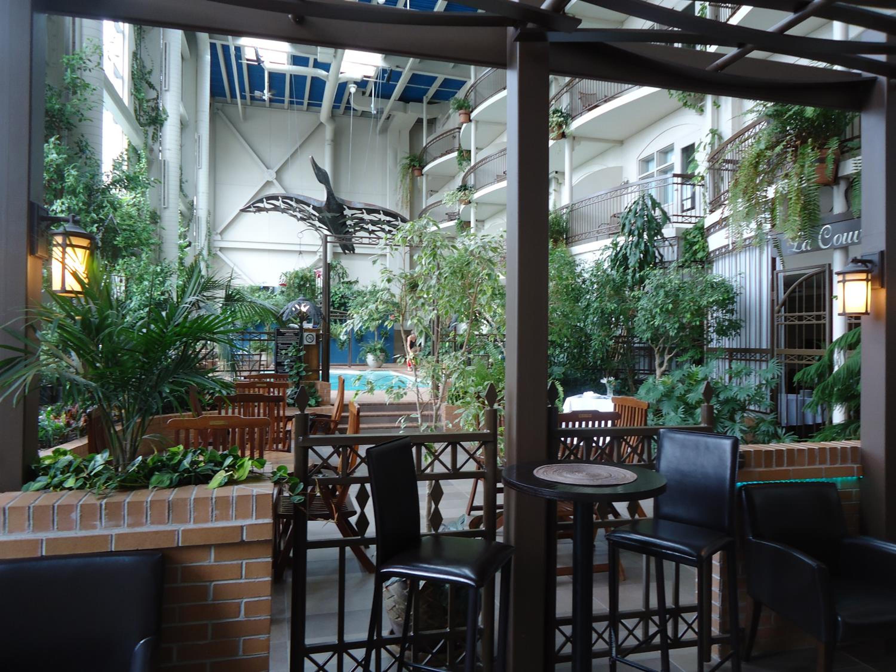 Levis Vacations - Hotel L'Oie des neiges - Property Image 19