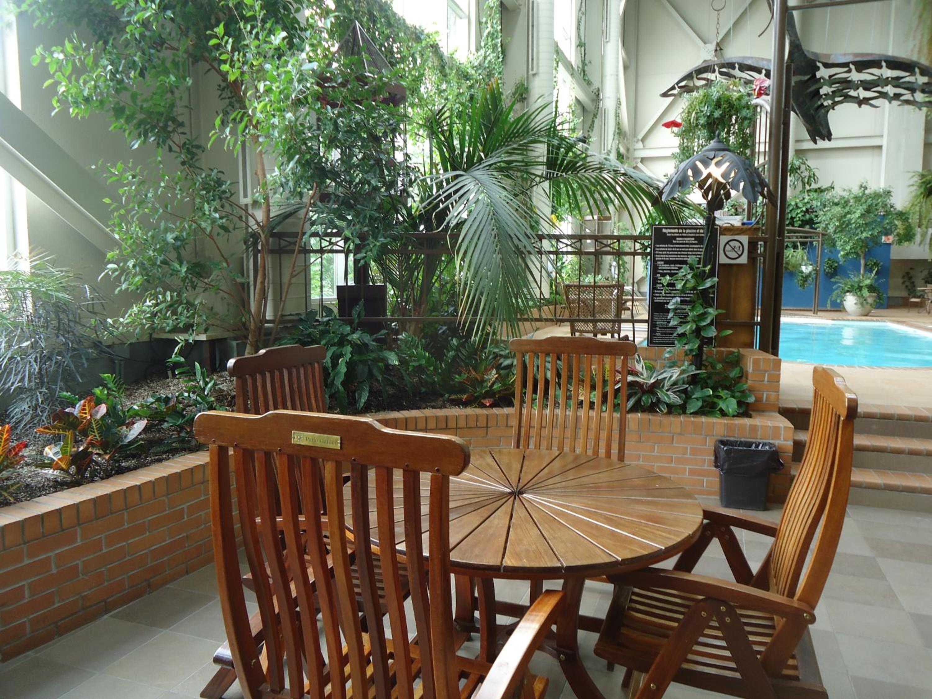 Levis Vacations - Hotel L'Oie des neiges - Property Image 18
