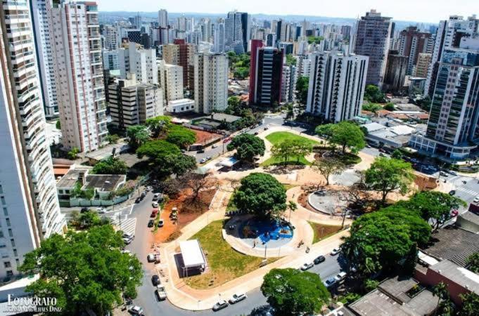 Sun Square! Vista para a praça do Sol! Perto de tudo! Cartórios,Zoo,T-7, Shopping,Jota's,Hospital do Coração, Pão de Açúcar,Praça Tamandaré.