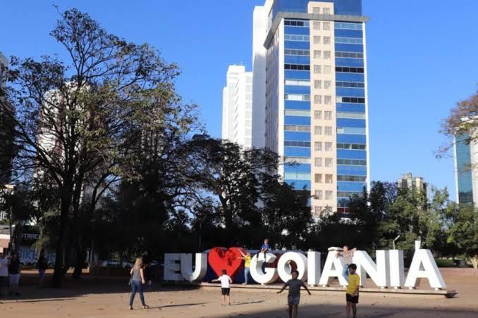 Sun Square! Vista para a praça do Sol! Perto de tudo! Cartórios,Zoo,T-7, Shopping,Jota's,Hospital do Coração, Pão de Açúcar,Praça Tamandaré.